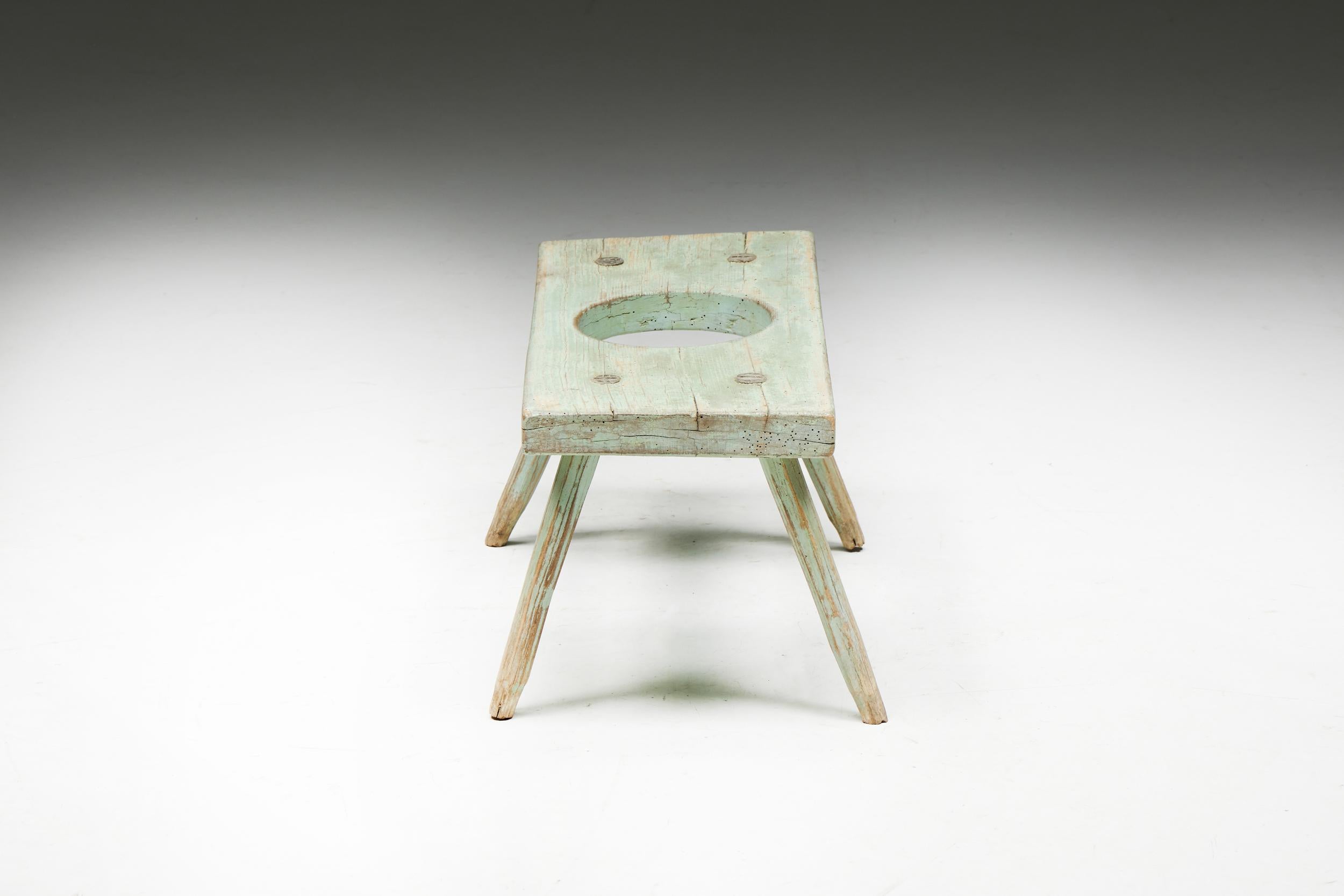 Travail Populaire Side Table - Early 20th Century In Excellent Condition For Sale In Antwerp, BE