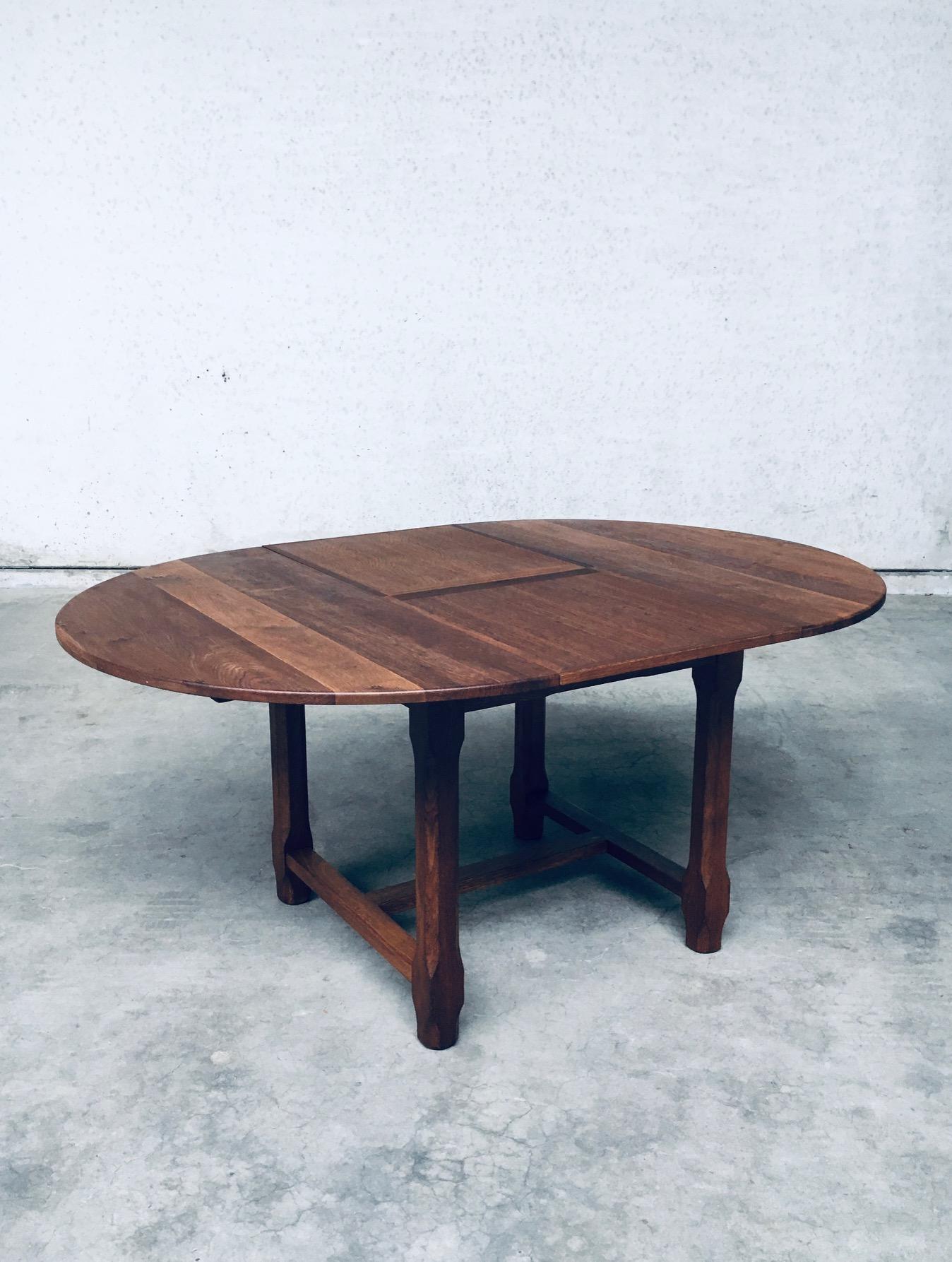 Travail Populaire Solid Oak Extendable Dining table, France 1930's For Sale 4