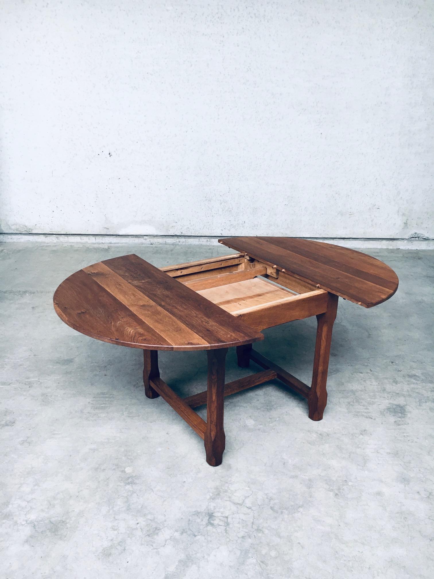 Travail Populaire Solid Oak Extendable Dining table, France 1930's For Sale 1