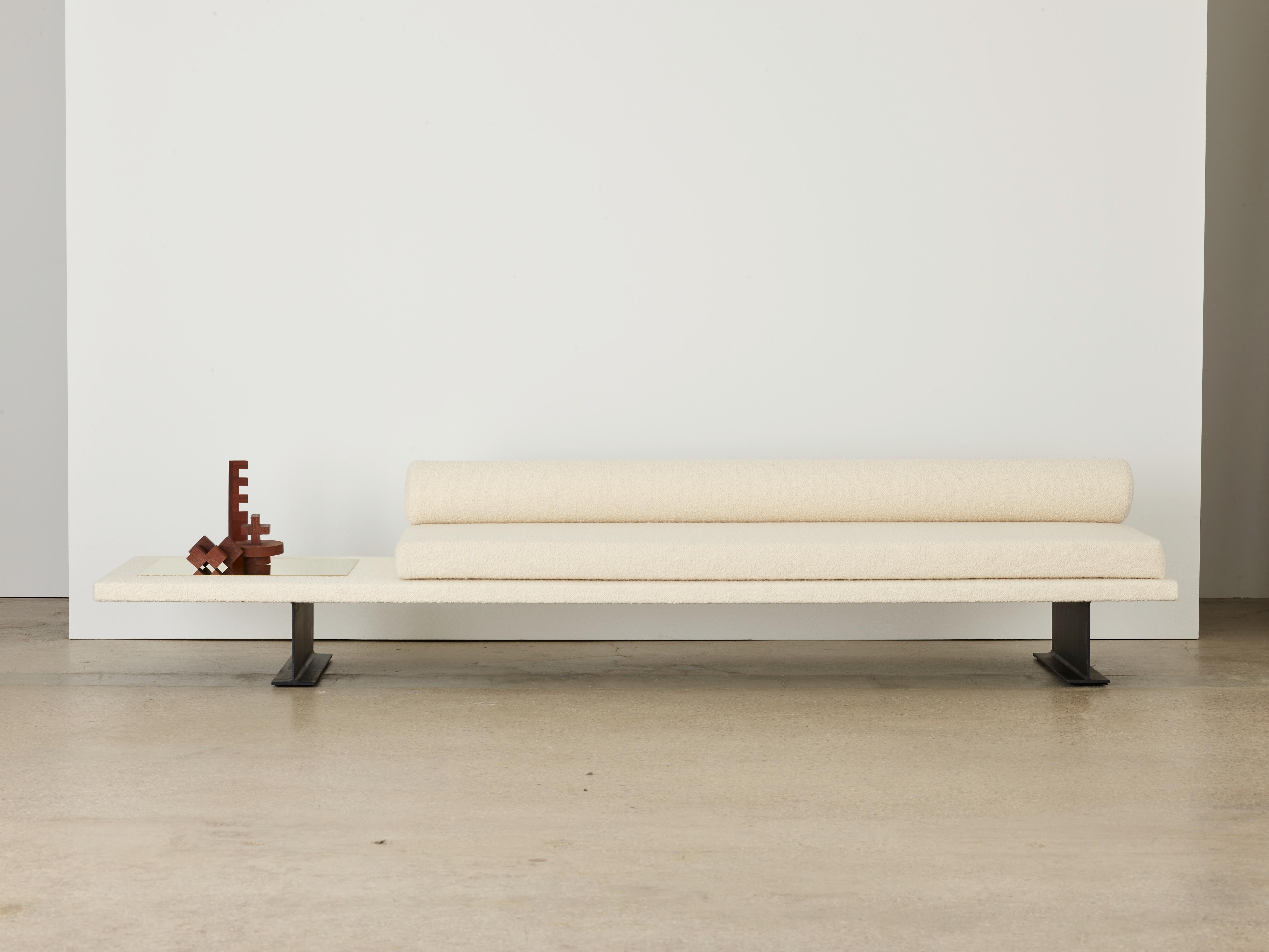 Trave sofa by Umberto Bellardi Ricci
Dimensions: D 24