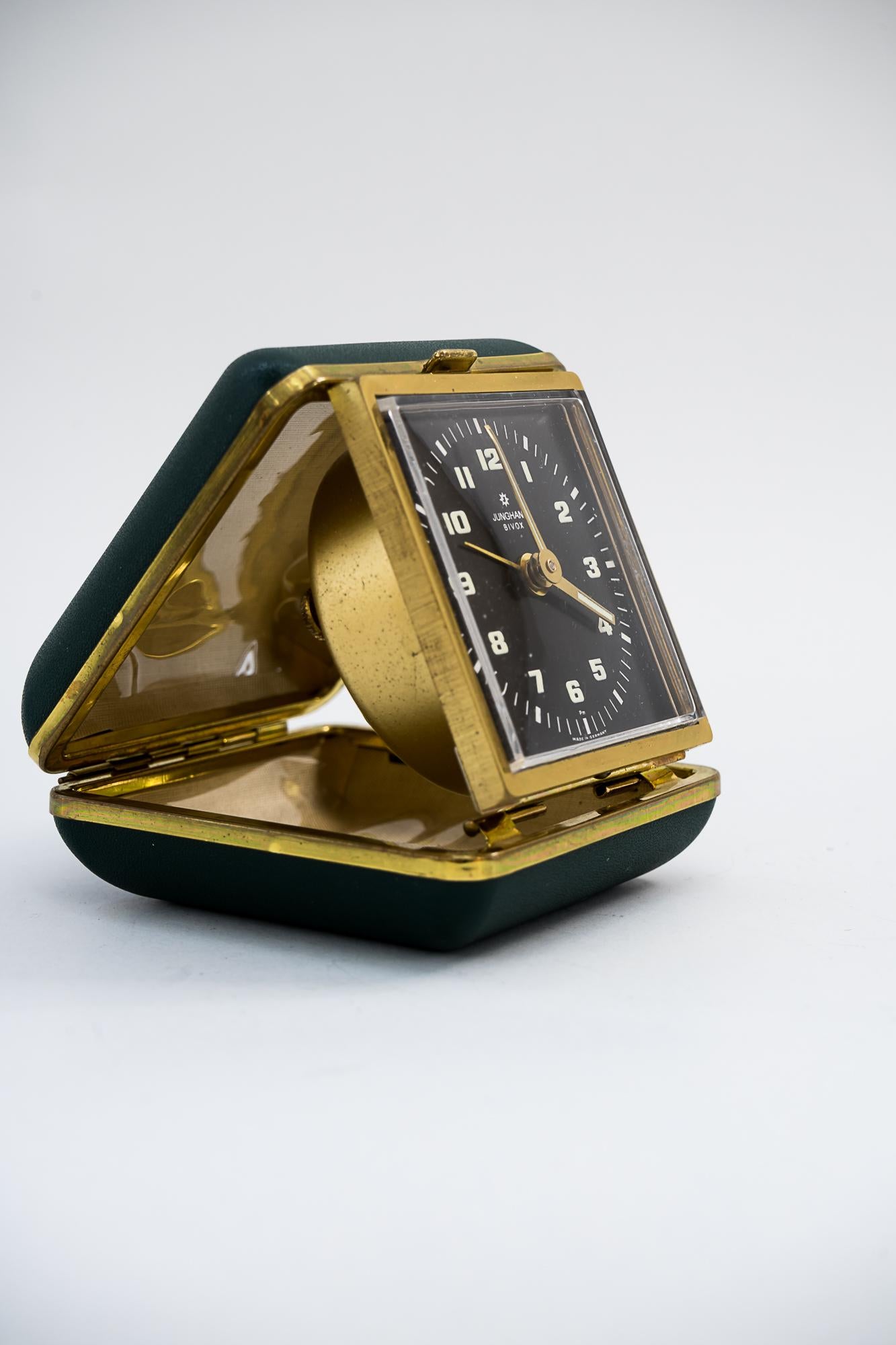 Mid-Century Modern Horloge d'alarme de voyage de Junghans, vers les années 1960 en vente