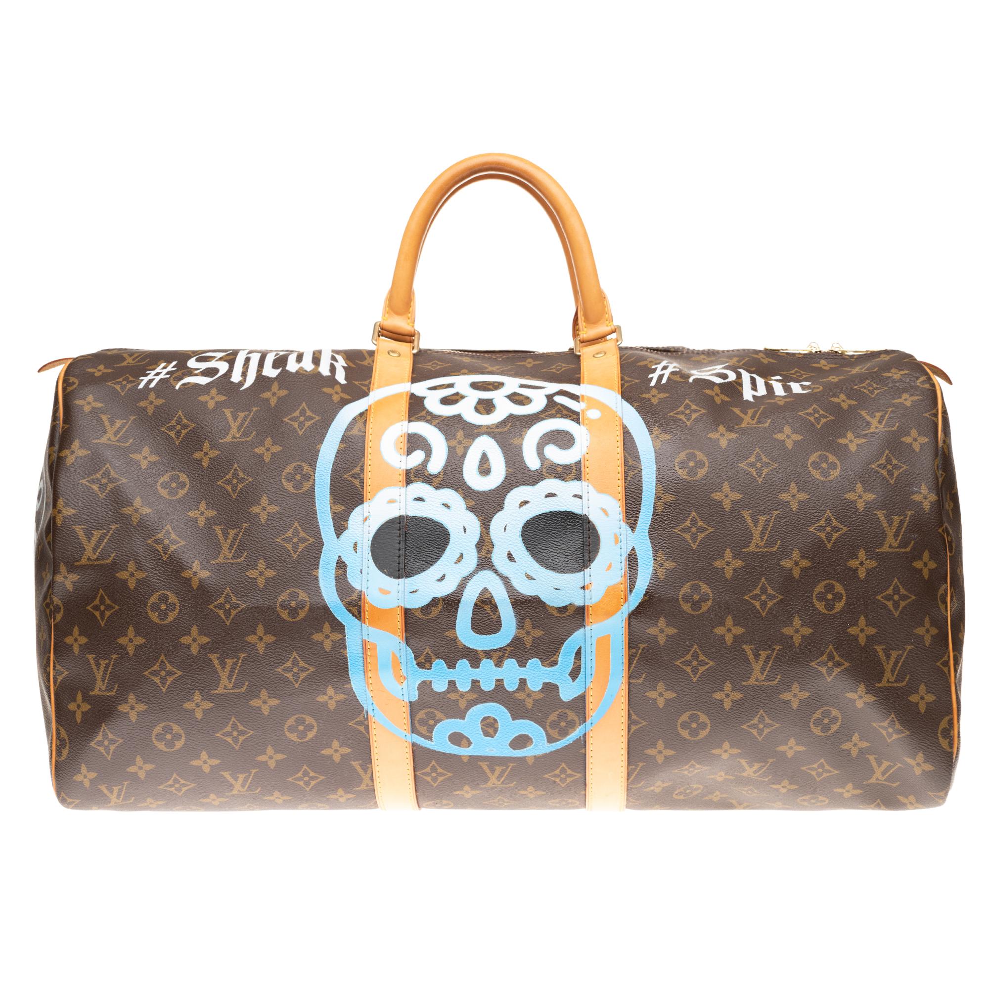 Exceptional travel bag Louis Vuitton Keepall 55 cm in monogram brown canvas and natural leather personalized by our Street Art artist Patbo on the theme of 