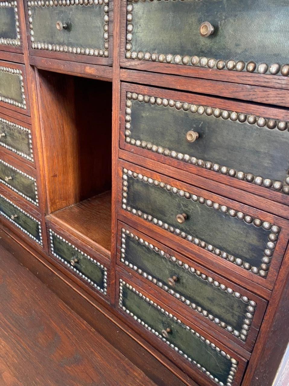 20th Century Travel Cabinet - Bargueno Desk - Spain and England - Early XXth - Arts and Craft For Sale