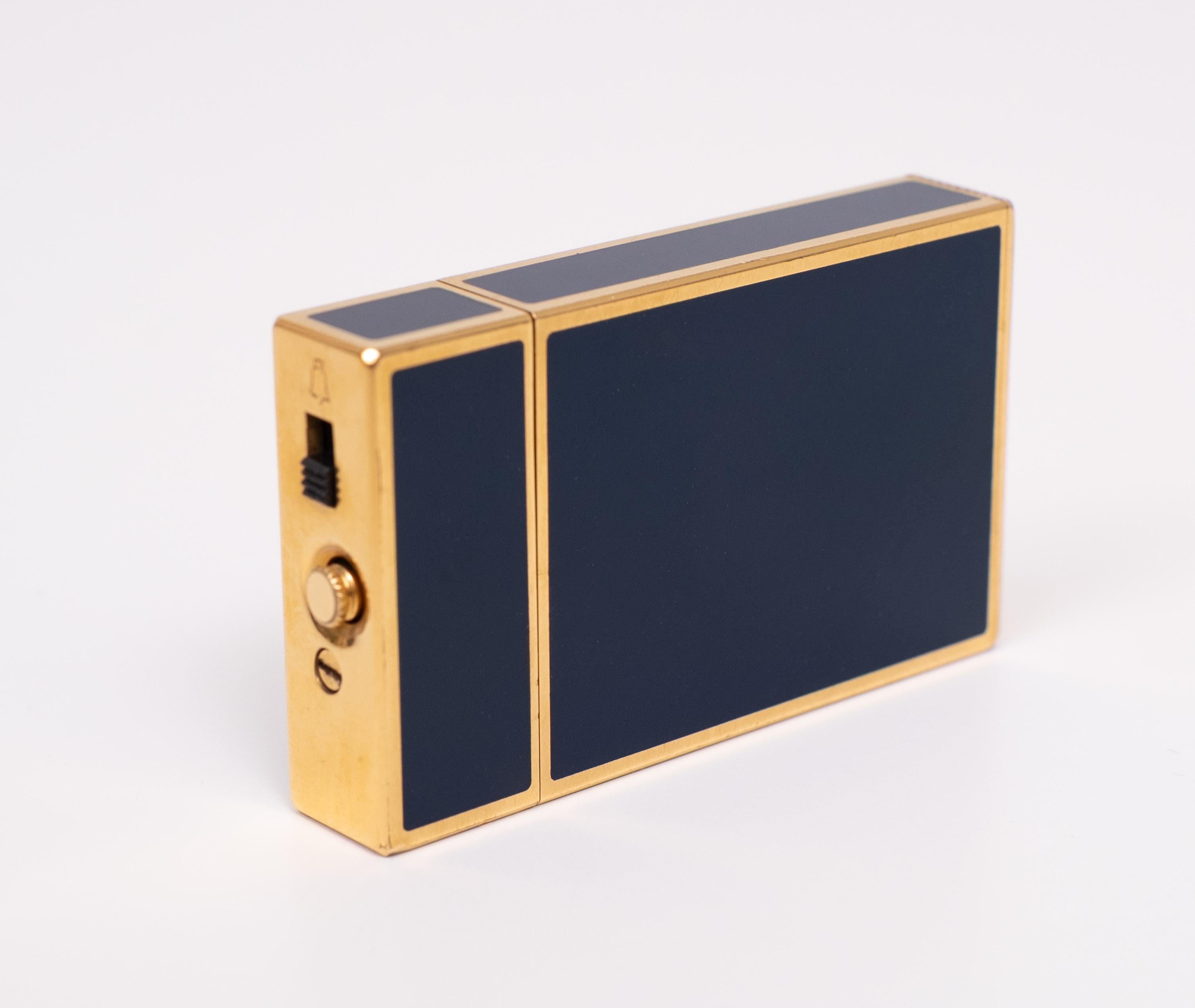 Travel clock - ST Dupont - Gold plated, Blue Lacquer Paris France For Sale 3