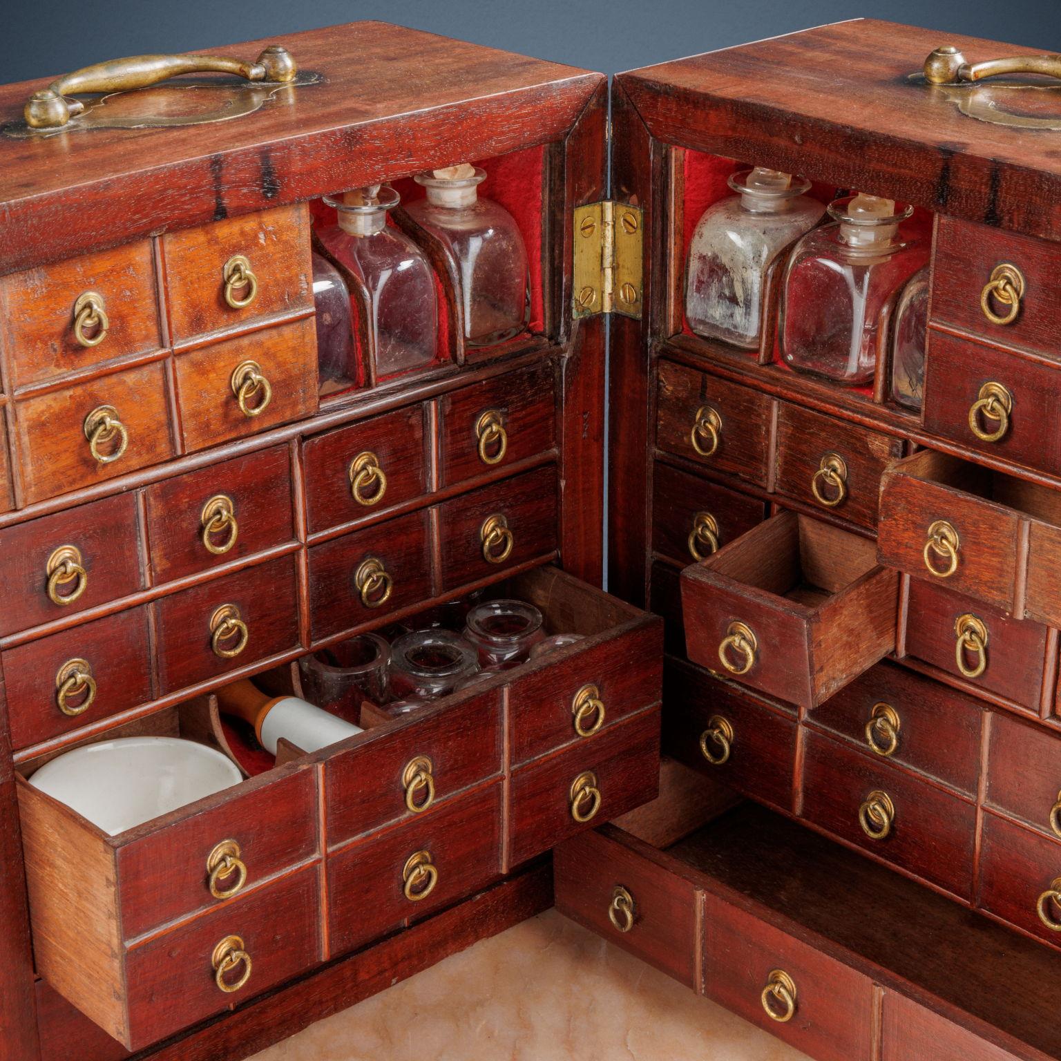 Italian Travel Pharmacy for Apothecary, Tuscany, First Quarter of the 19th Century