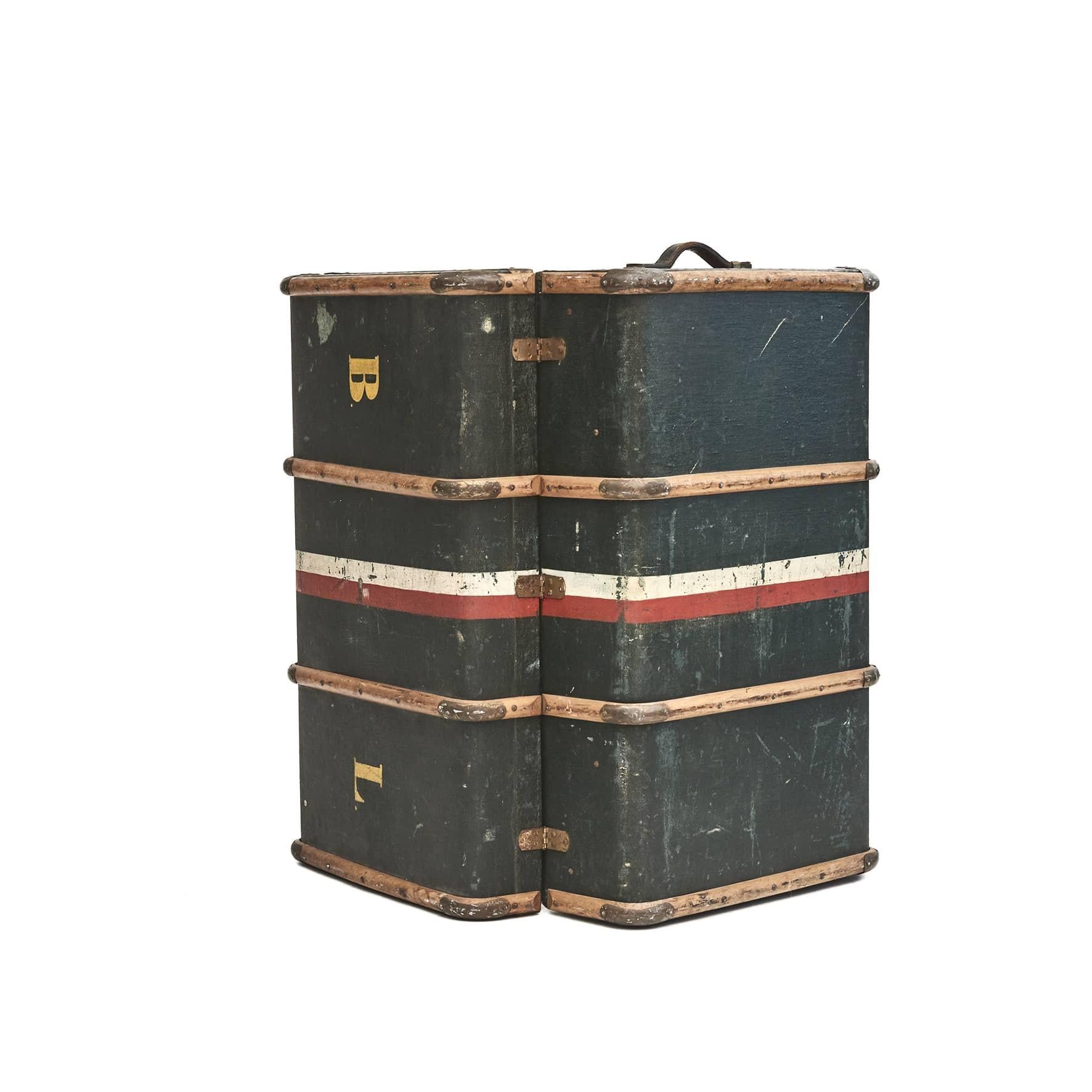 Travelers Sea Trunk  approx. 1920. For Sale 2