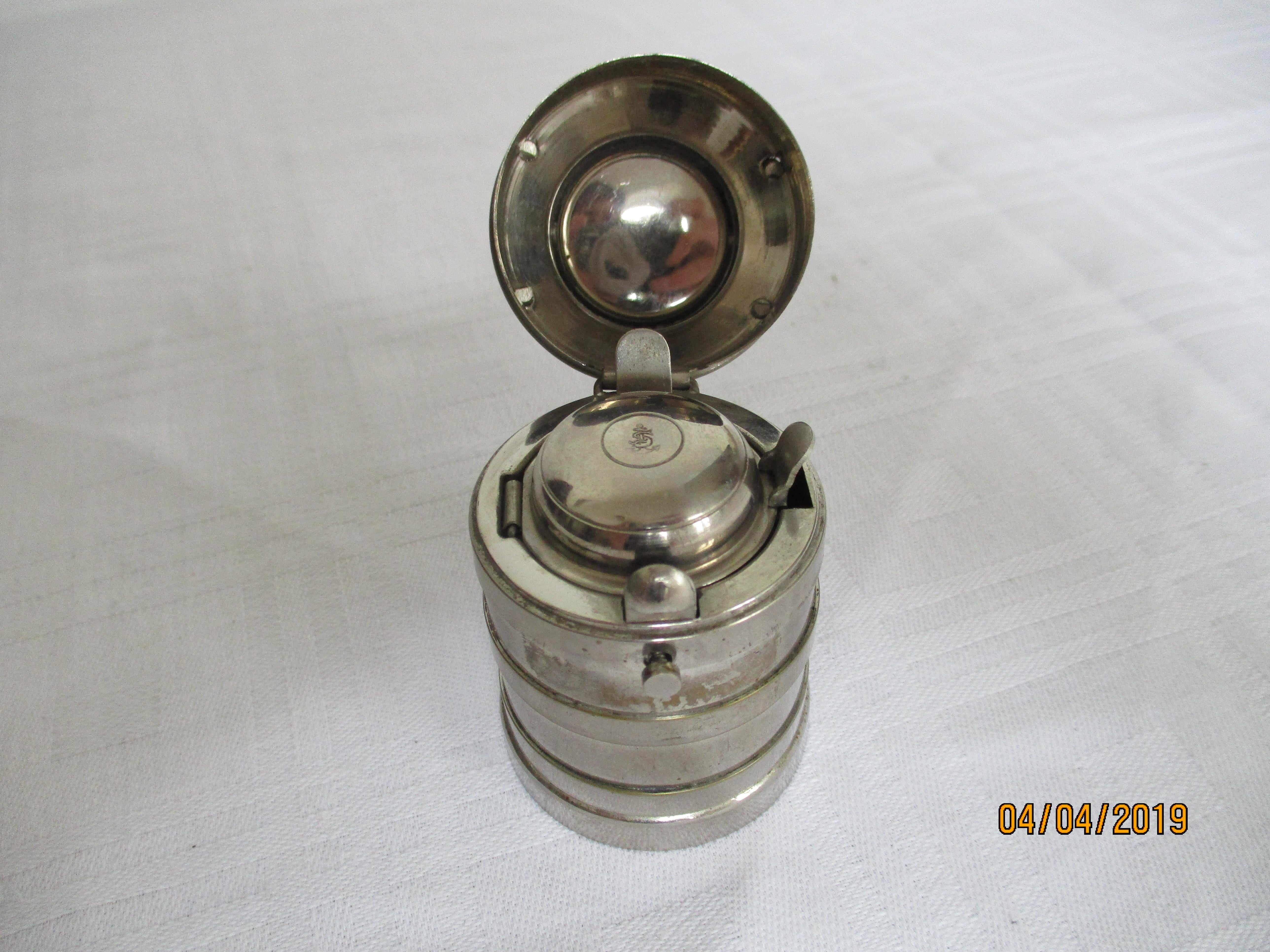 Traveling Inkwell Milk Churn Shape In Good Condition For Sale In Vienna, AT