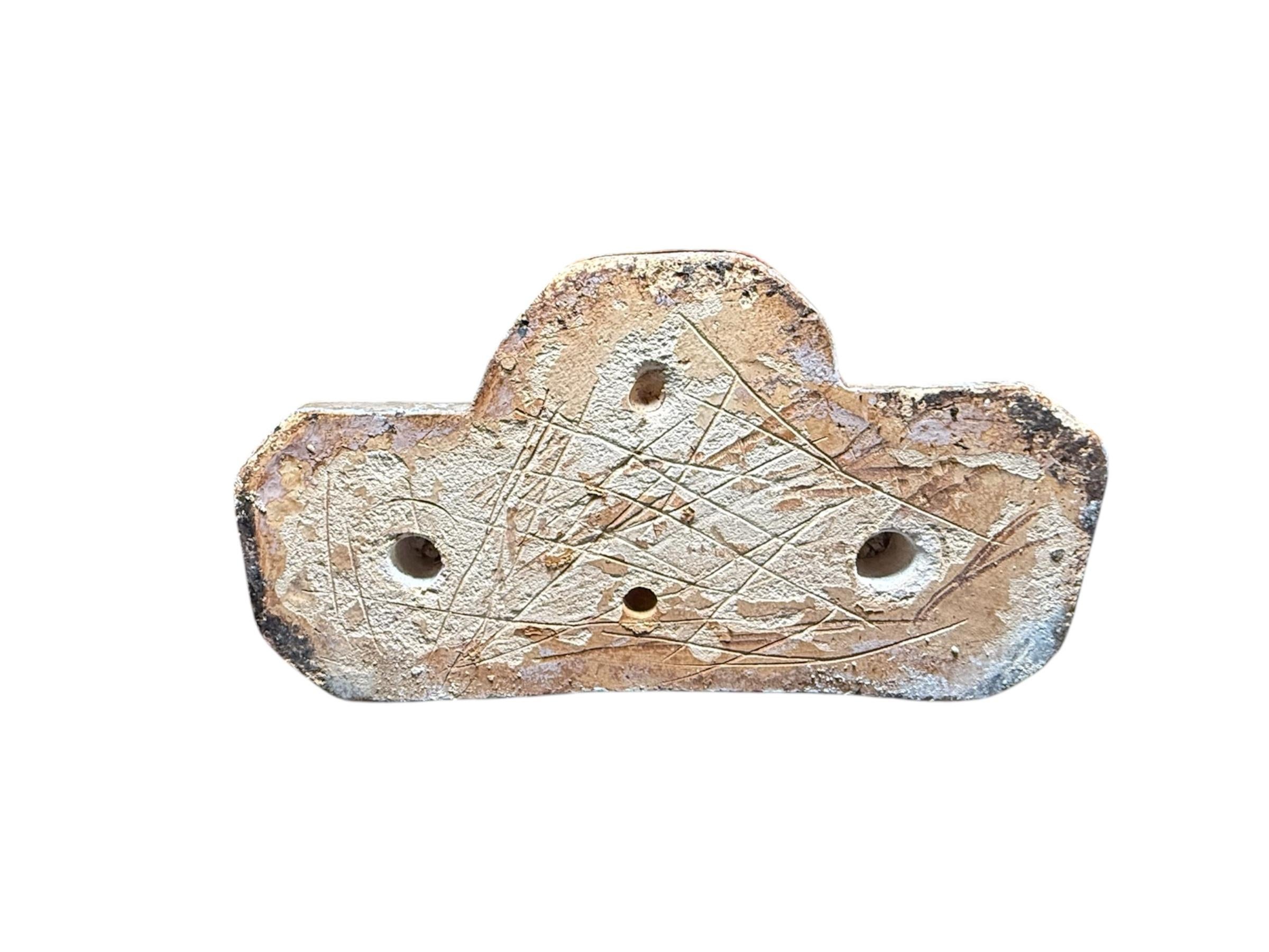 Boîte à prières de voyage en bois avec la Sainte Famille en vente 2