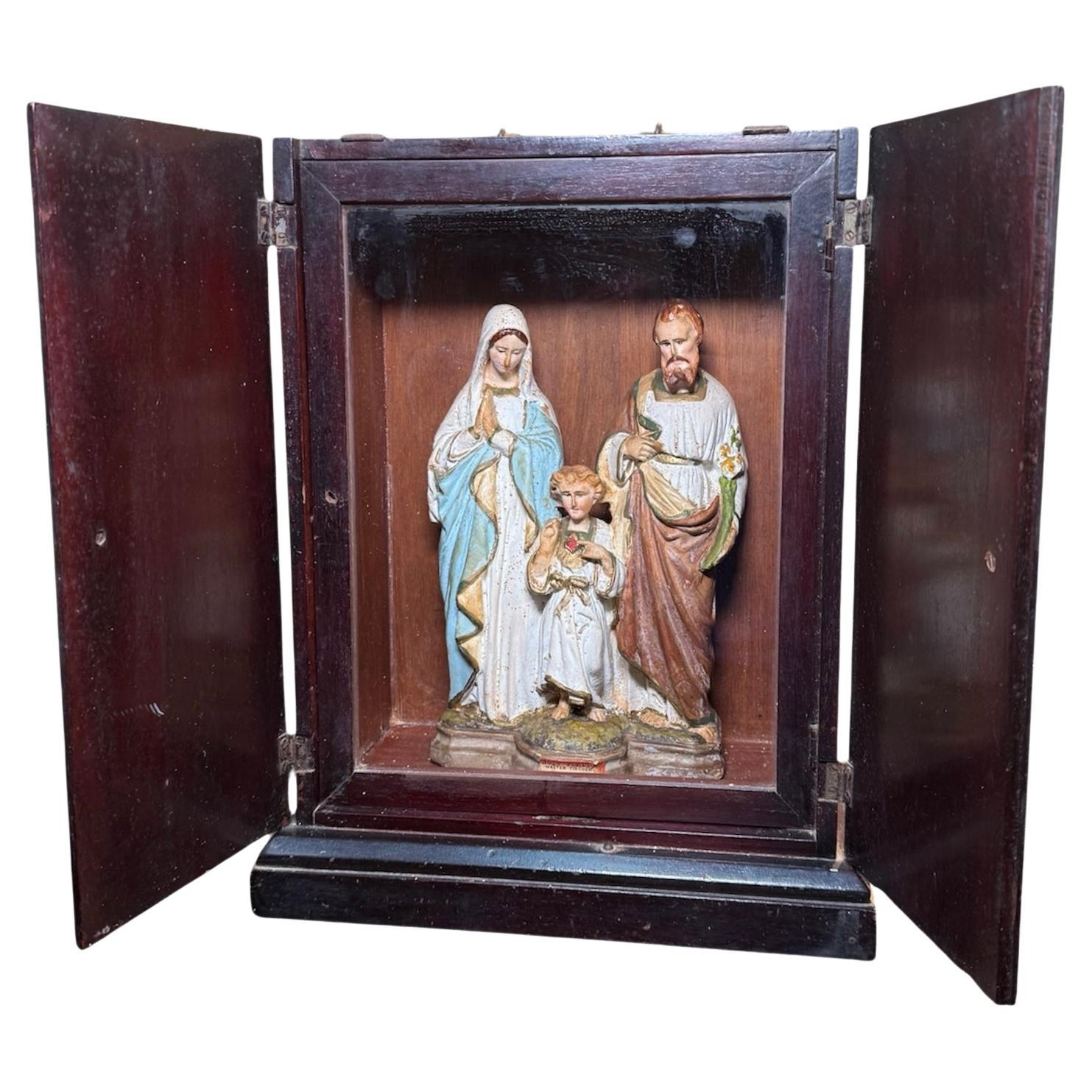 Boîte à prières de voyage en bois avec la Sainte Famille