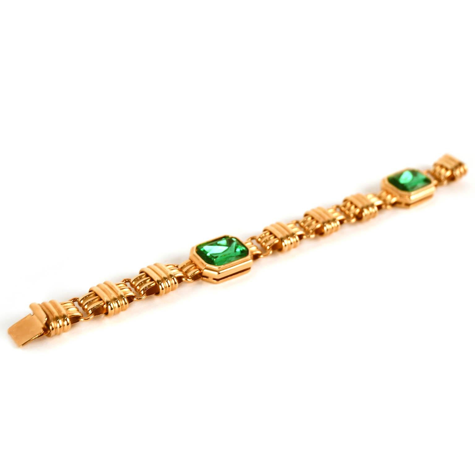 Mid-Century Modern Traveller Bijoux Cascio 1970s Gold Plated Green Strass Gilted Bracelet, Italy