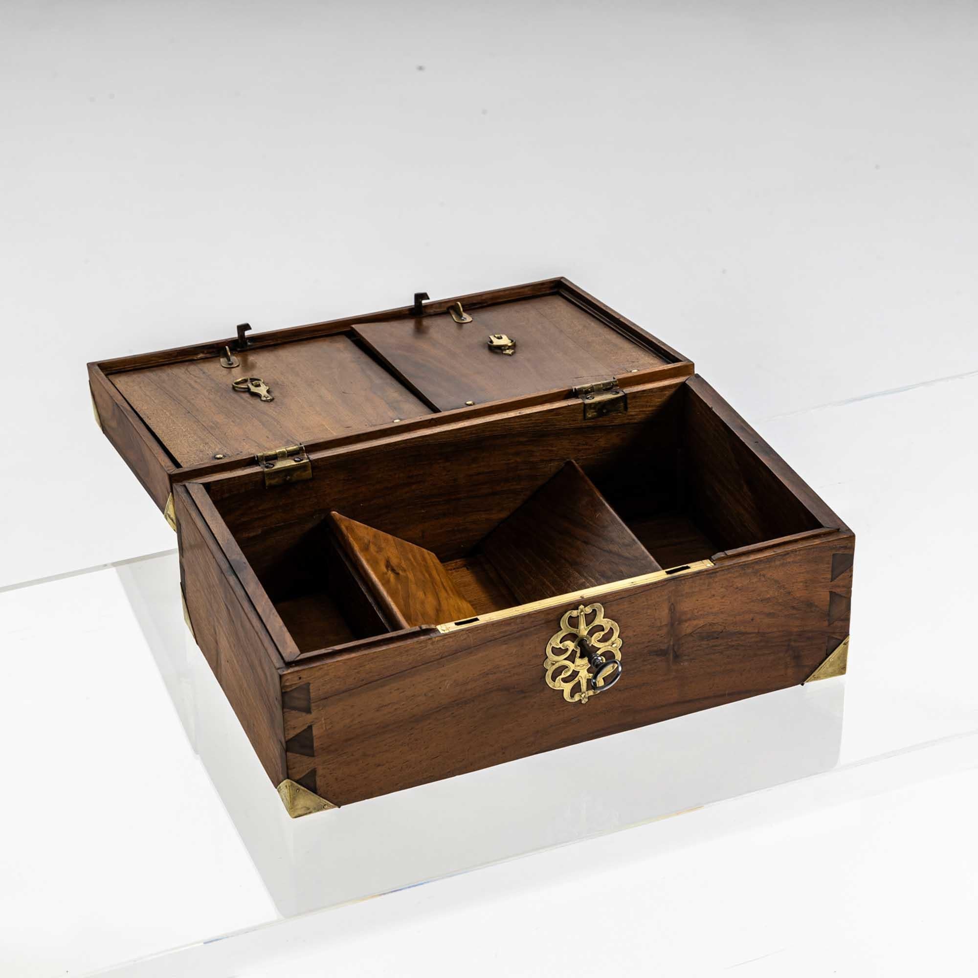Biedermeier Scrigno da viaggiatore, Germania, inizio XIX secolo in vendita