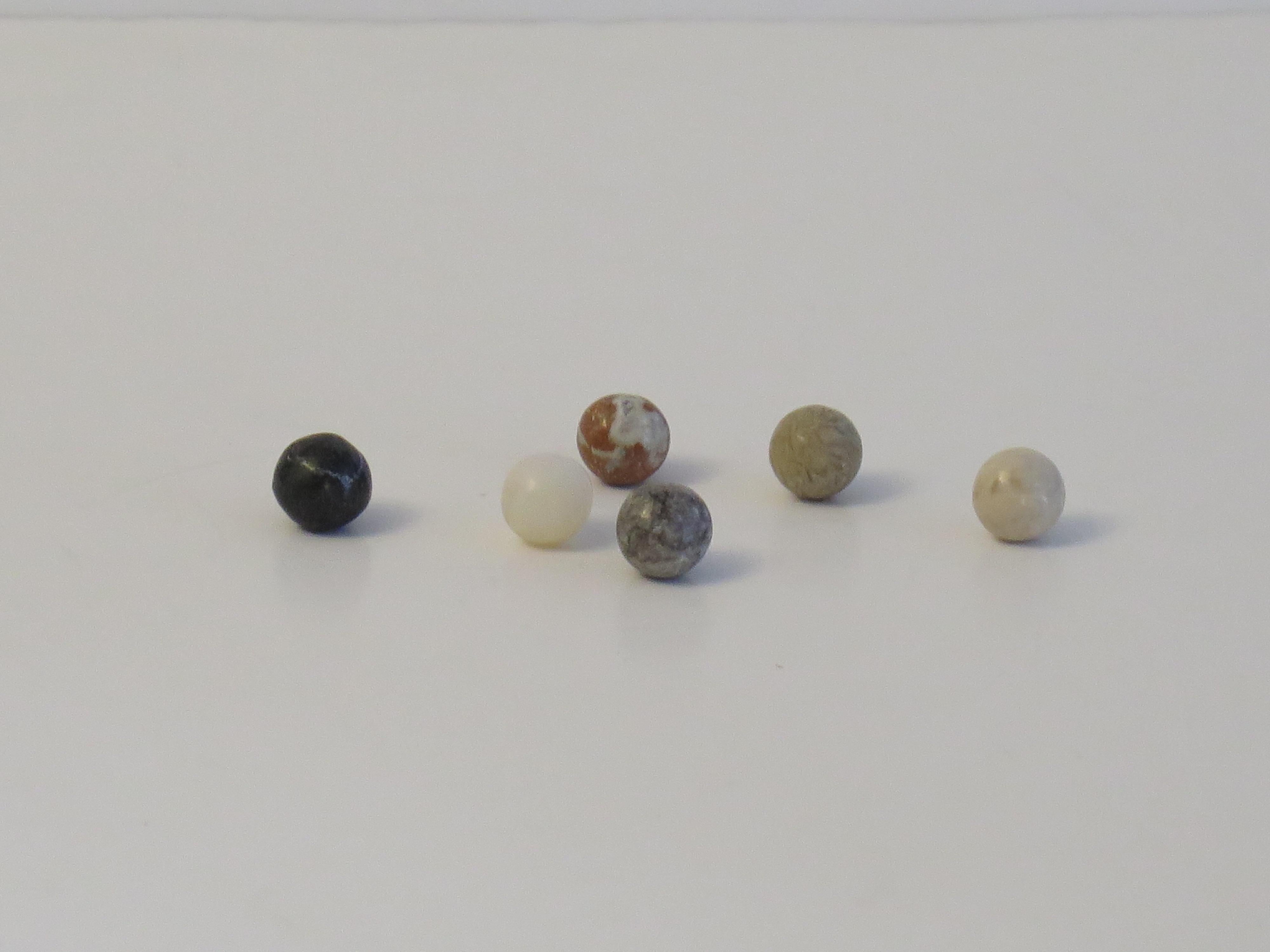Marble Solitaire Game with hardwood board and 33 agate stone Marbles, Circa 1925 For Sale 1