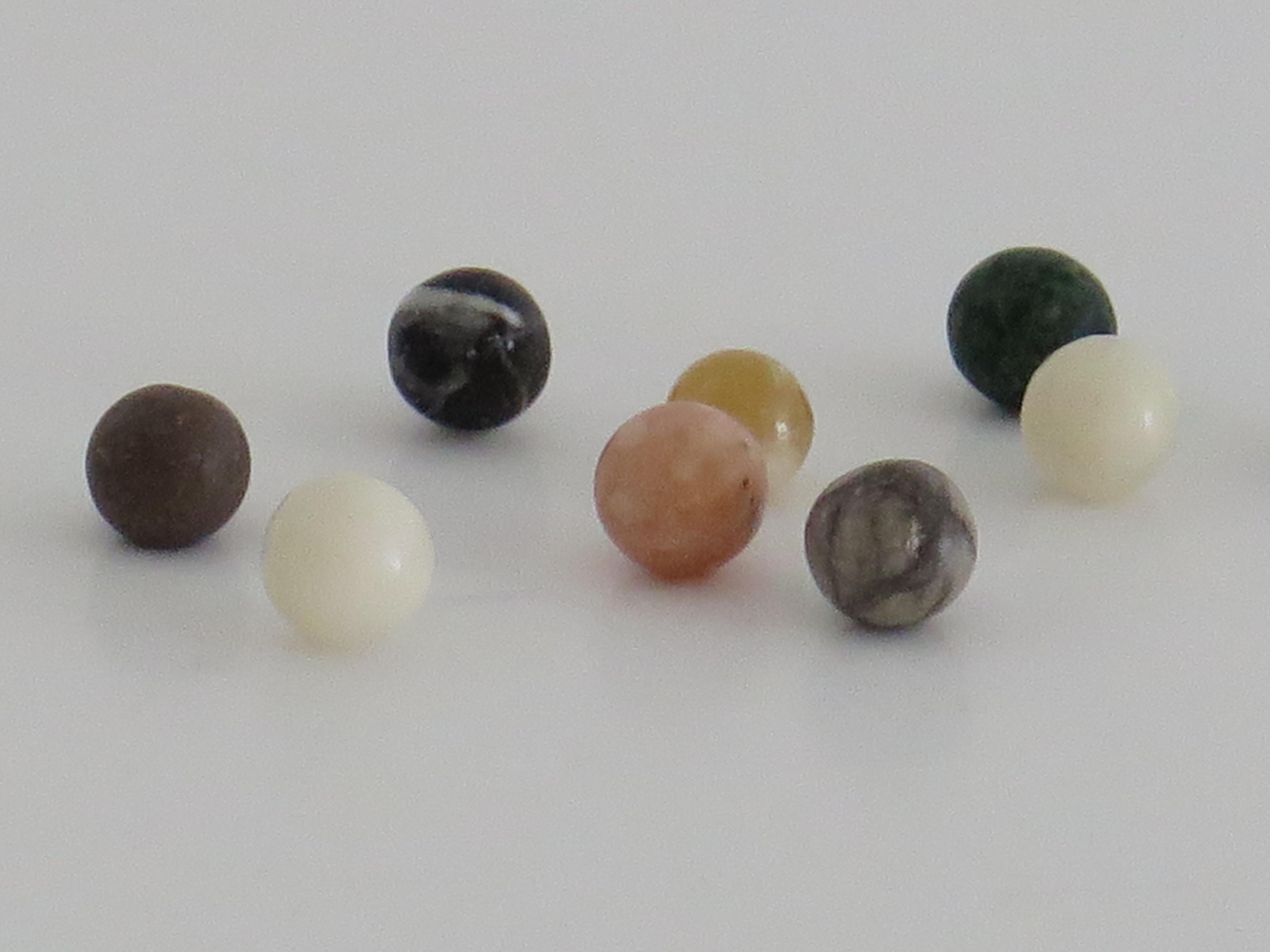 Travelling Marble Solitaire Board Game with 33 early stone Marbles, circa 1920 3