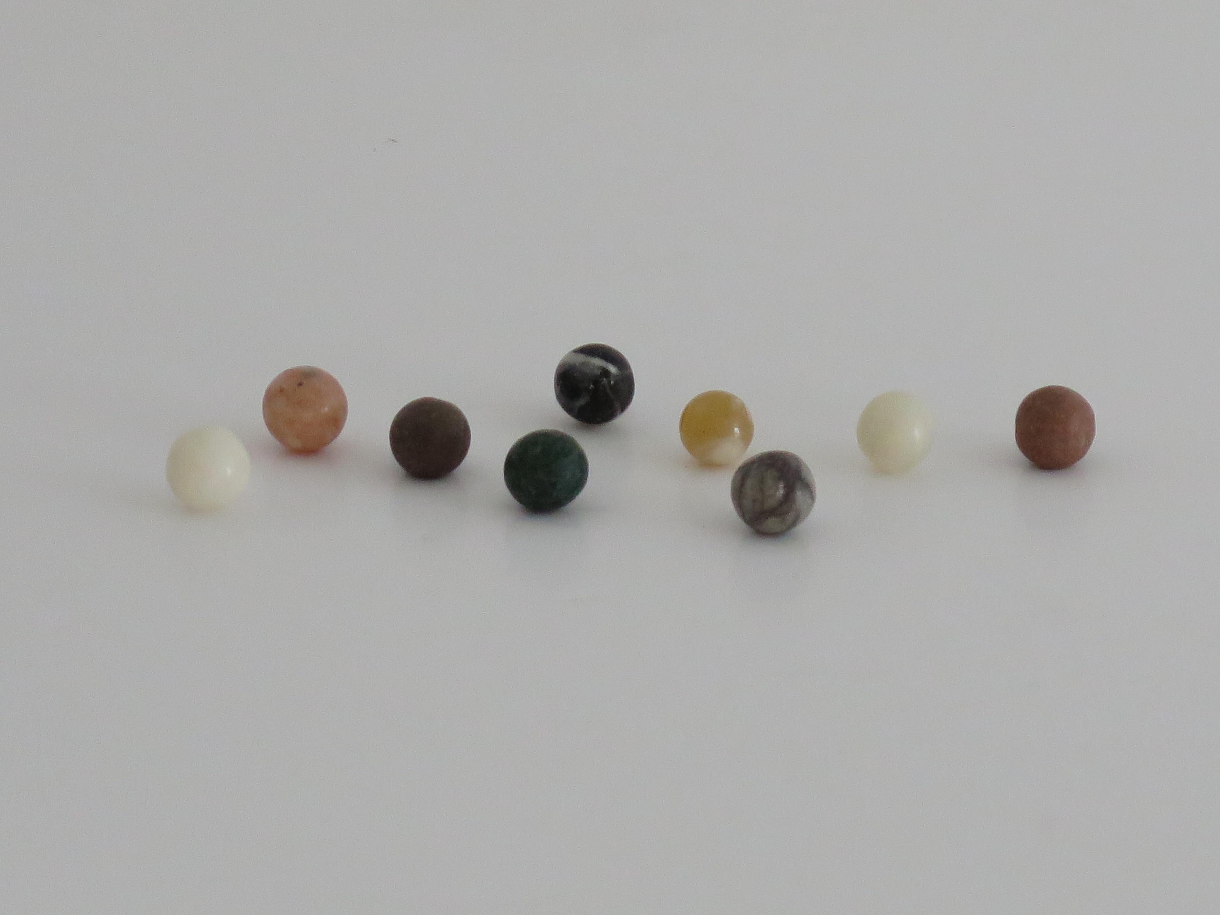 Travelling Marble Solitaire Board Game with 33 early stone Marbles, circa 1920 4