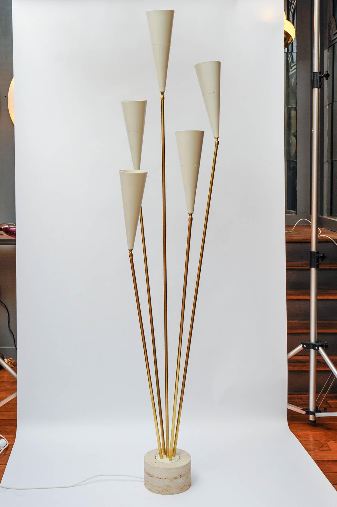 Travertin and Brass Midcentury Style Floor Lamp by Diego Mardegan In New Condition In Saint-Ouen, IDF