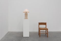 Lampe de table Travertin et messing par Belino en style régence hollywoodienne