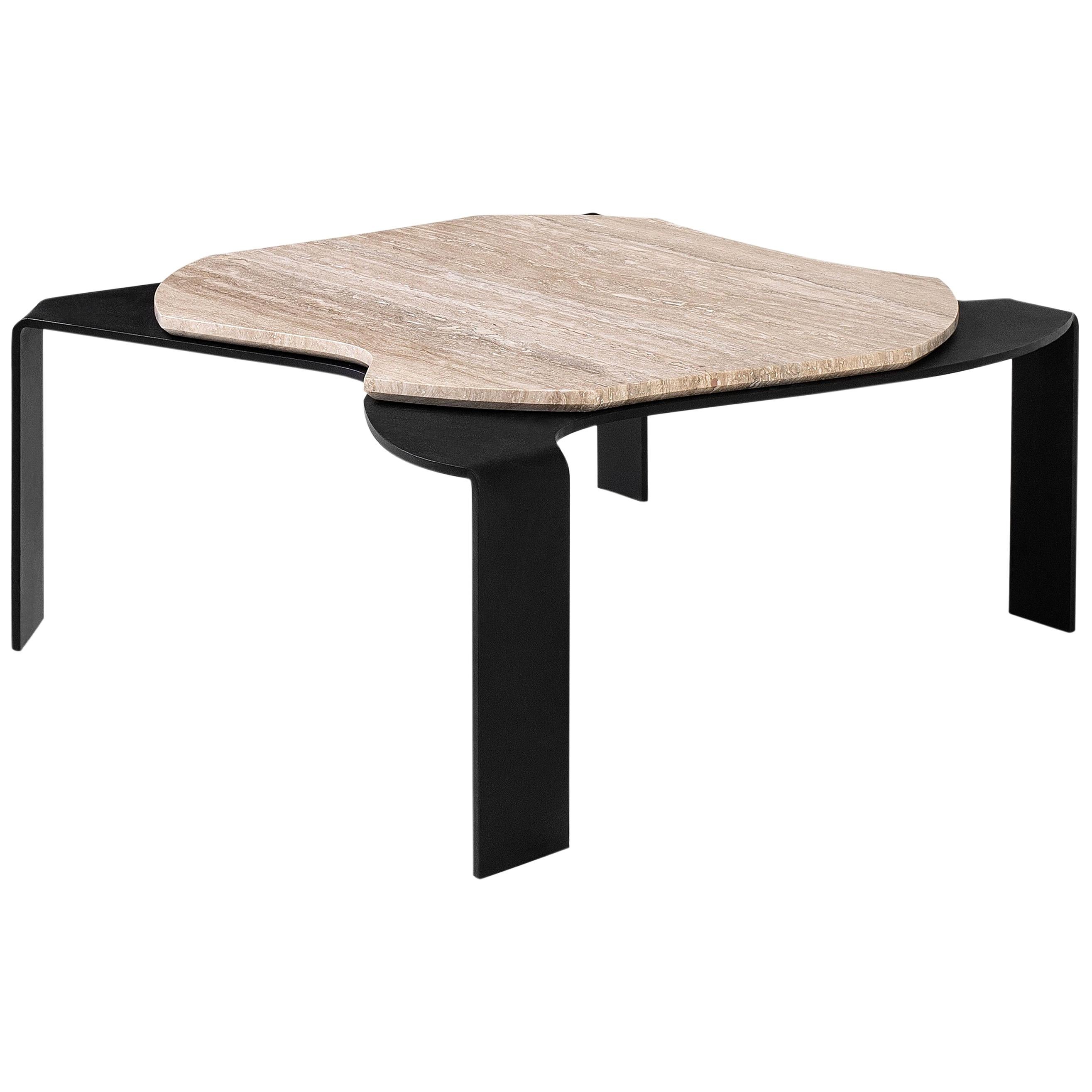 Table basse au design métallique noir et travertin en vente