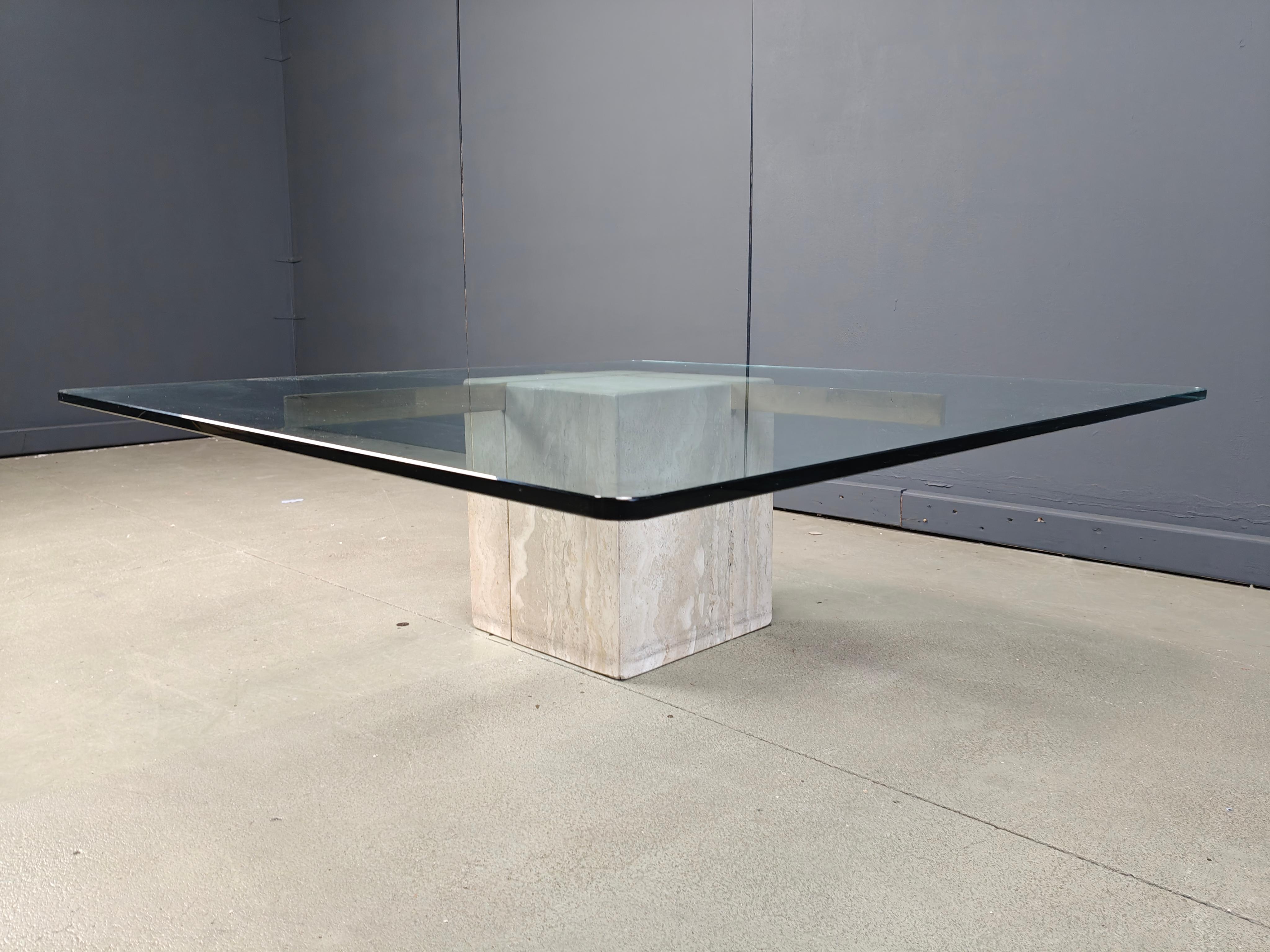Hollywood Regency Travertine and brass coffee table by Artedi, 1980s For Sale