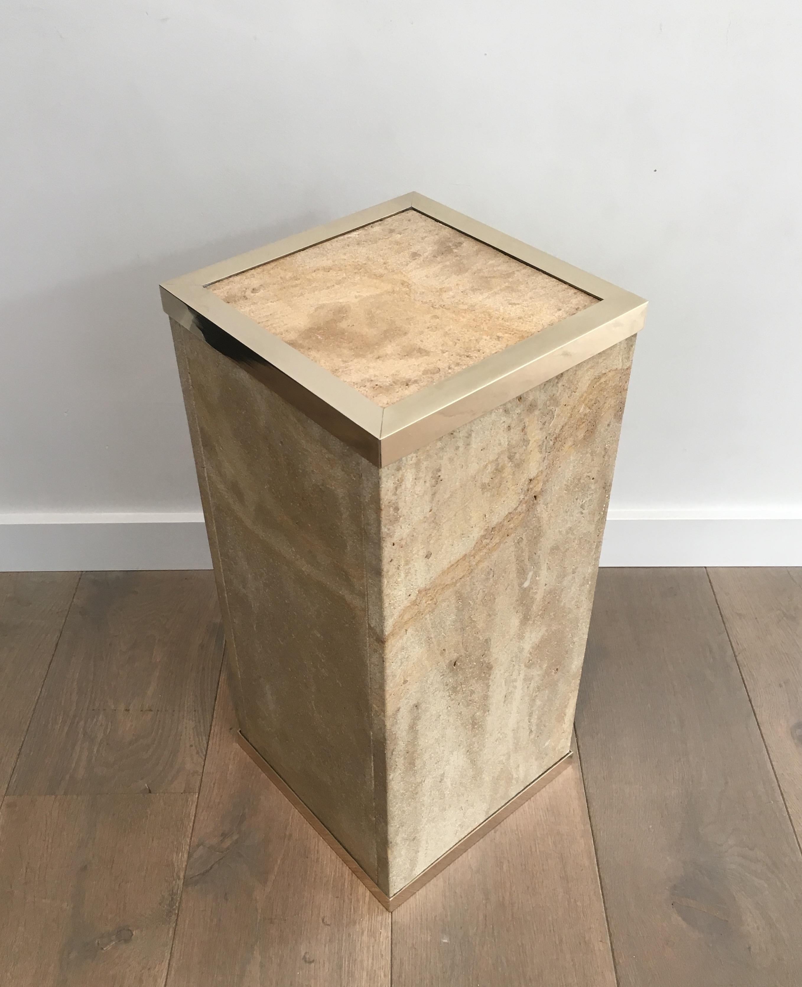 Travertine and Brass Column, French, circa 1970 For Sale 4