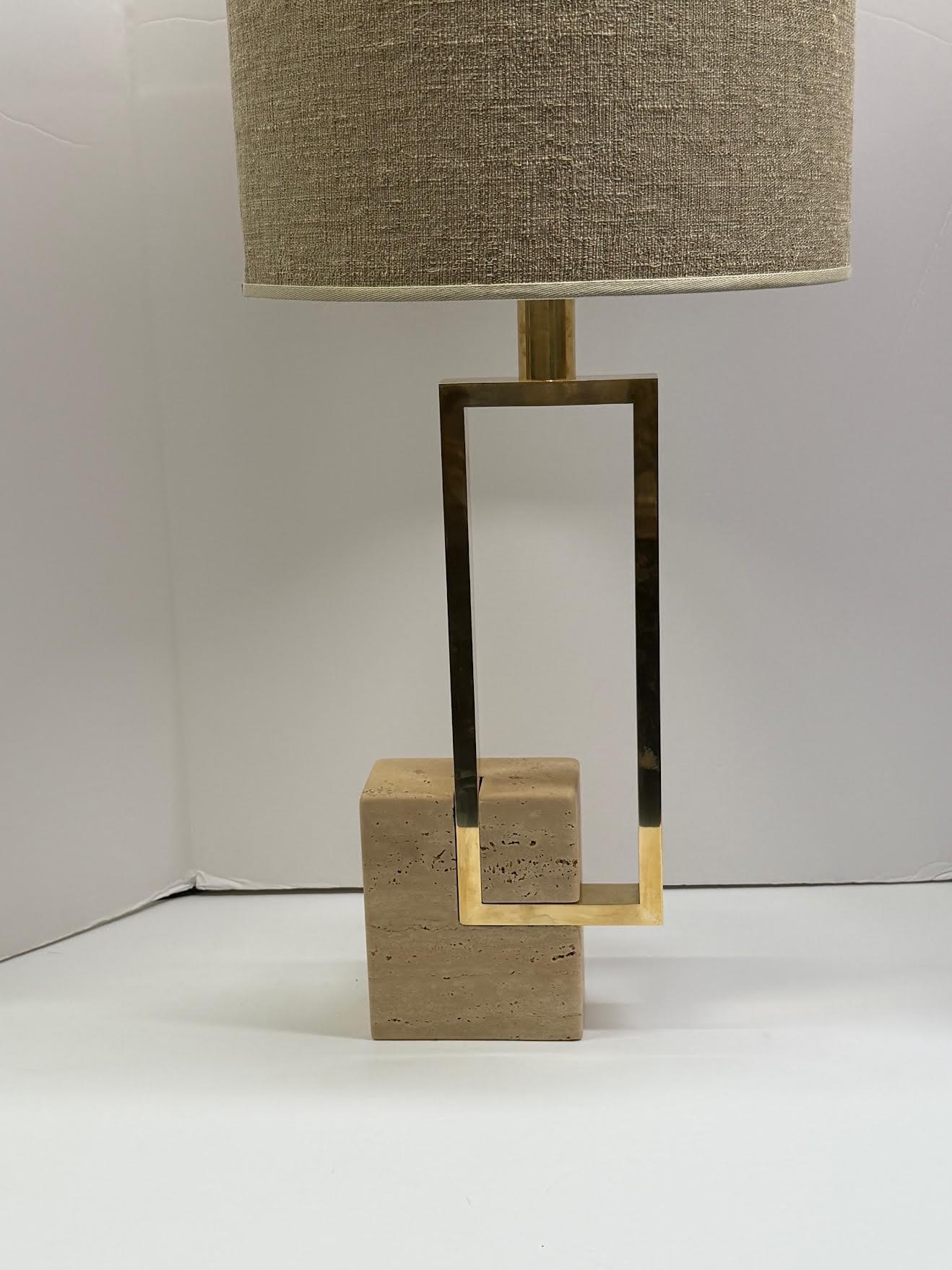 Par de Lámparas de Travertino y Latón, Italia, Contemporáneo en Nuevo estado para la venta en New York, NY