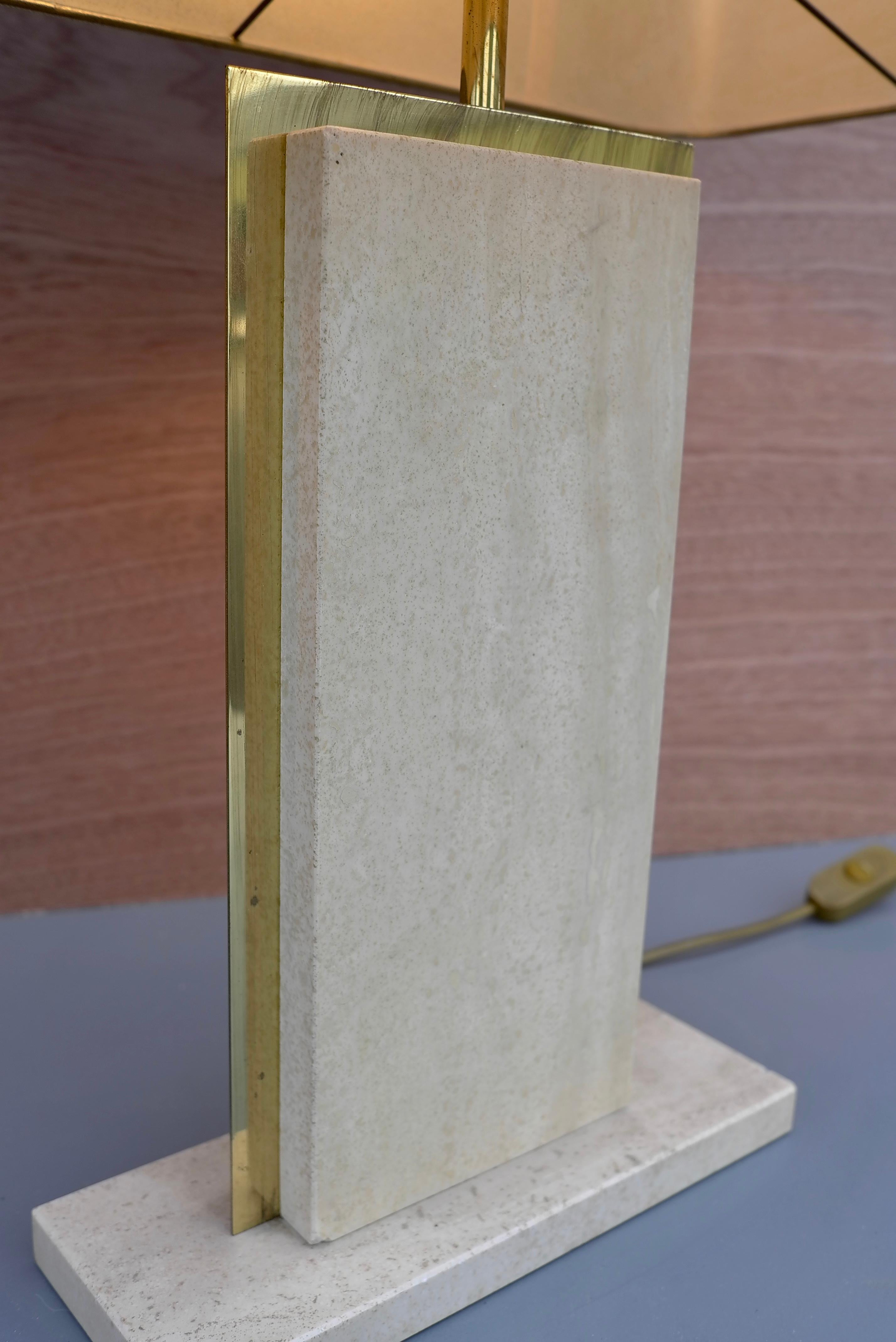 Travertine and Brass Sculptural Mid-Century Modern Table Lamps, Belgium 1970's In Good Condition For Sale In Den Haag, NL