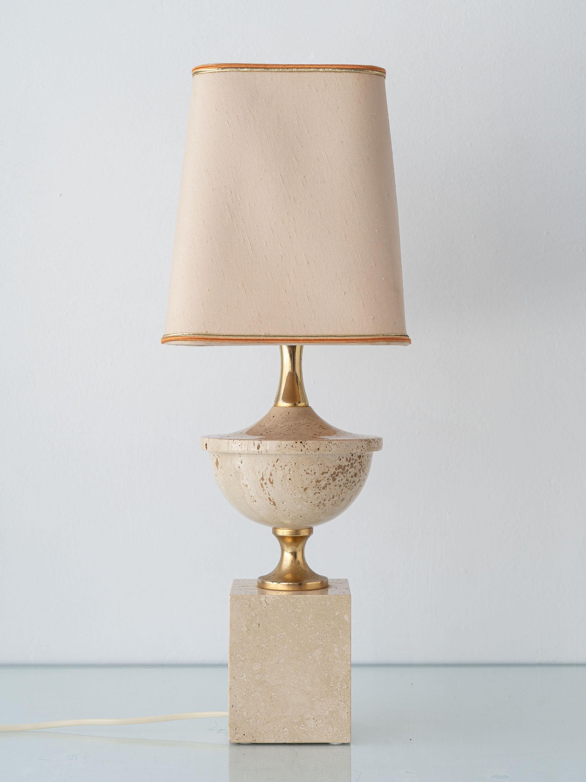 Intagliato Travertine and Brass Table Lamp attributed to Philippe Barbier, 1970s in vendita