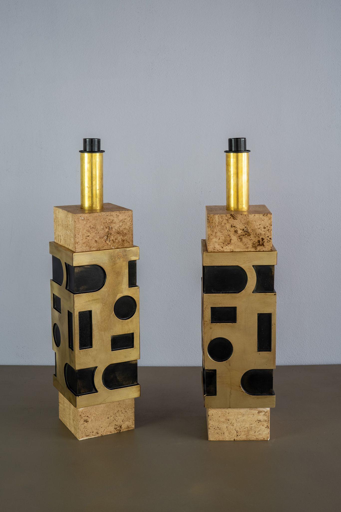 Other  travertine cast brass huge of 1970  exclusive hotel salsomaggiore table lamp For Sale