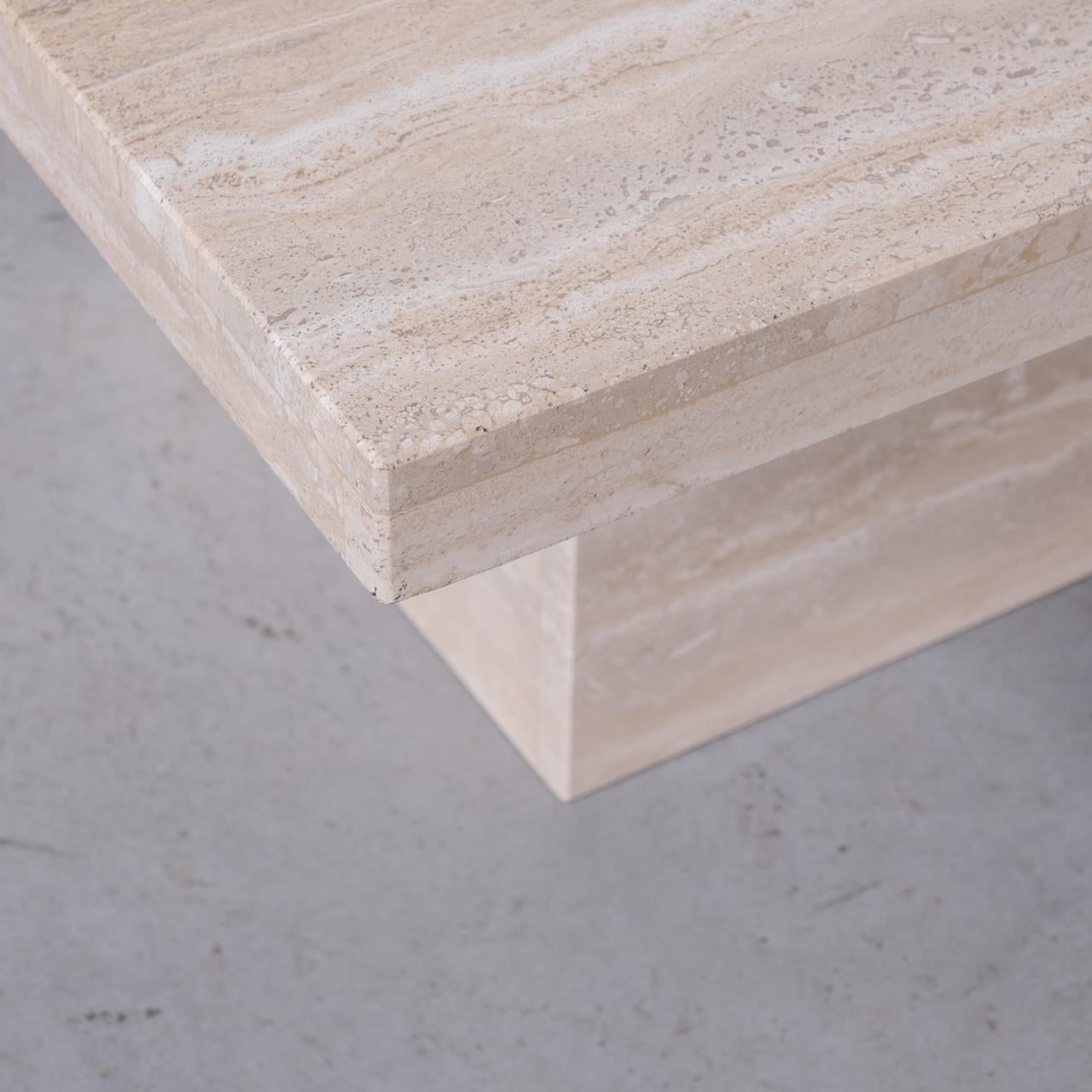 Belge Table basse carrée Travertine Belgium Mid-Century en vente