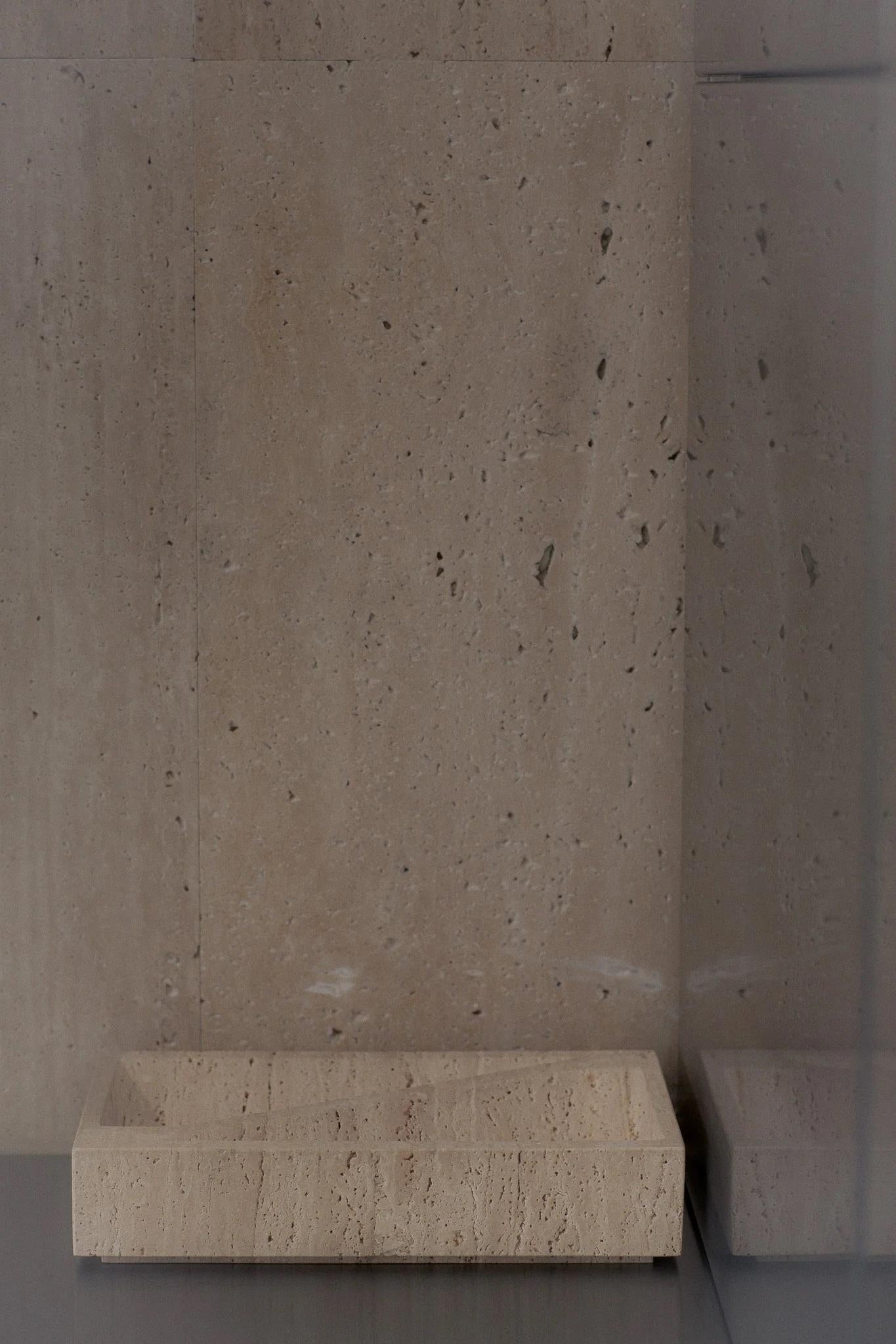 Limited Edition Rectangular Neutral Beige Travertine Block Tray by Henry Wilson In New Condition For Sale In Geneve, CH