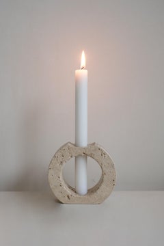 Travertin-Kerzenständer