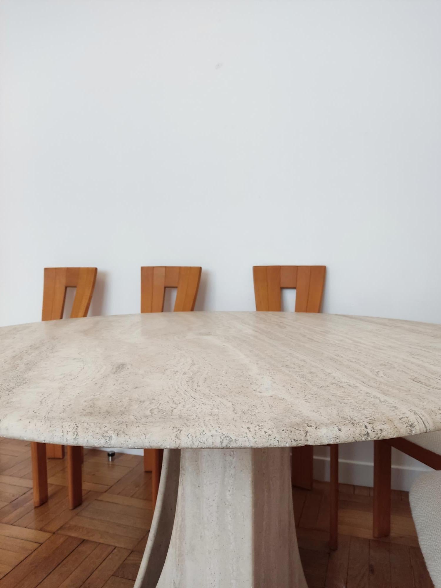 travertine circular table + 6 woods chairs  For Sale 5