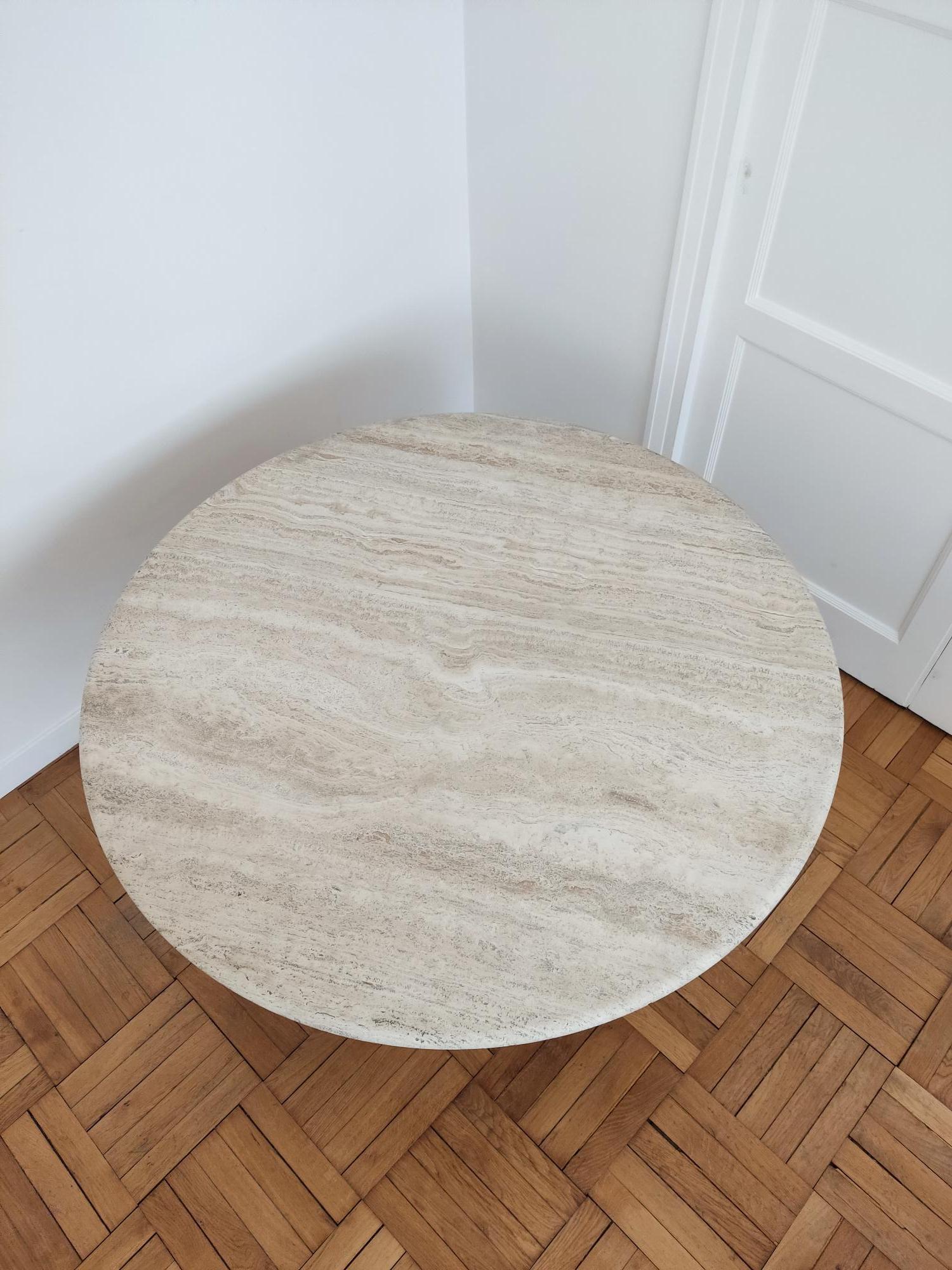 travertine circular table + 6 woods chairs  For Sale 7