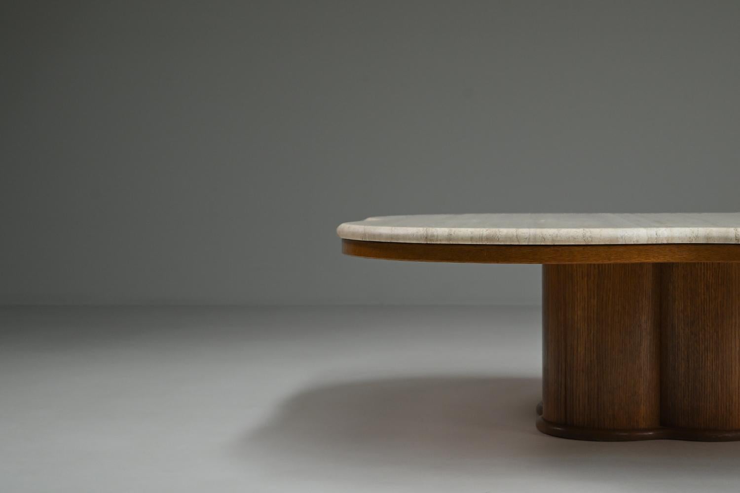 Travertine clover coffee table, 1970s Italy. In Good Condition For Sale In Landgraaf, NL