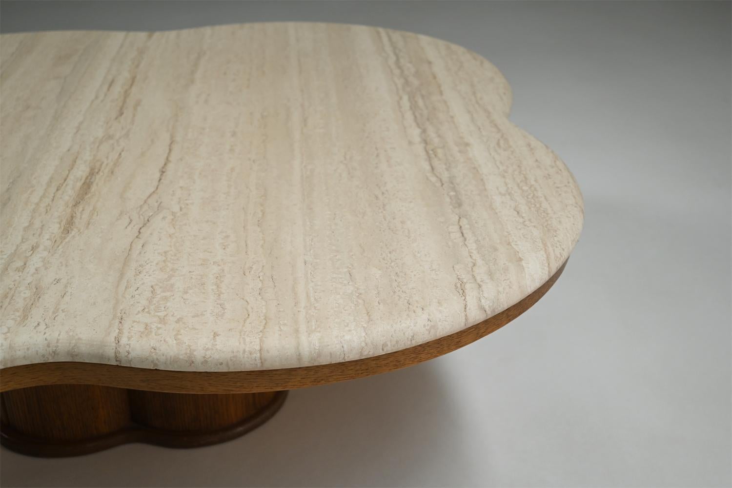 Travertine clover coffee table, 1970s Italy. For Sale 2