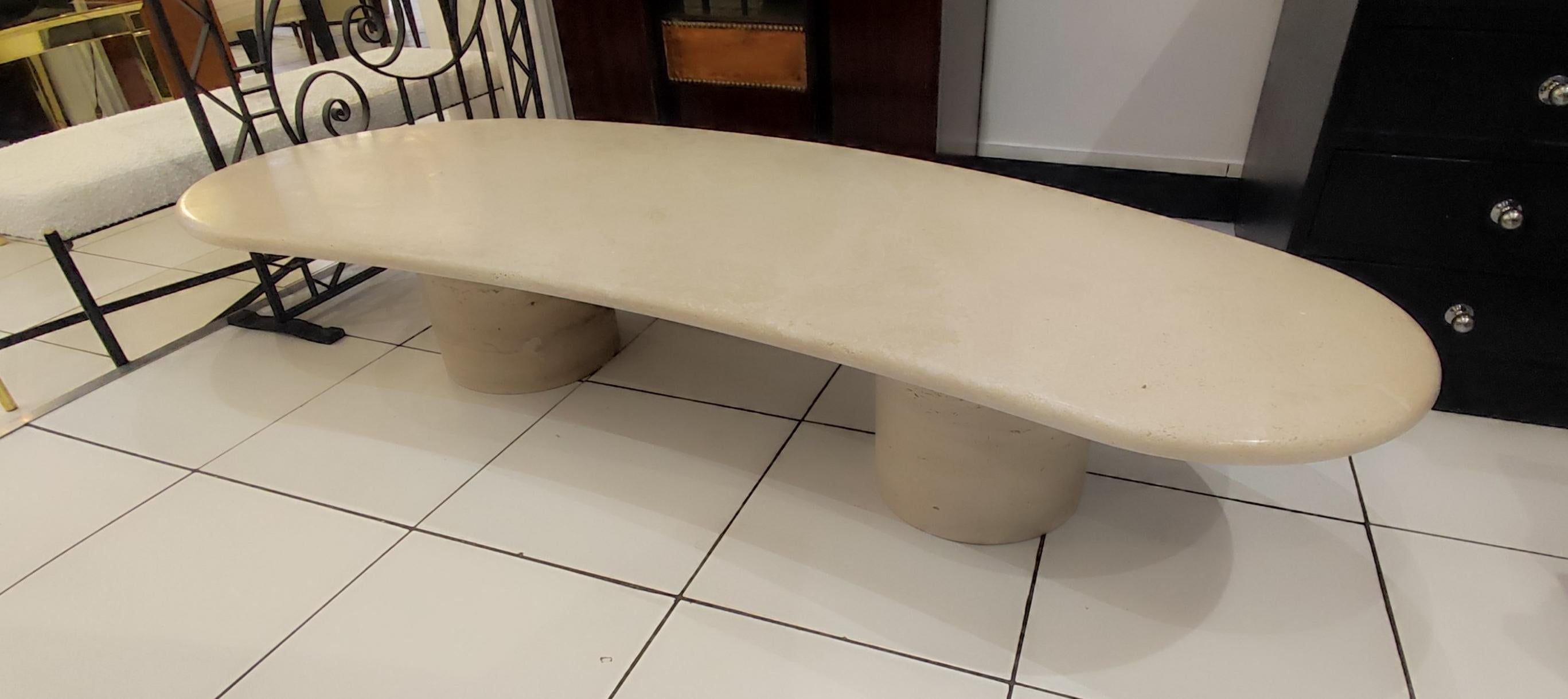 Travertine cocktail table circa 80' In Excellent Condition For Sale In Saint-Ouen, FR