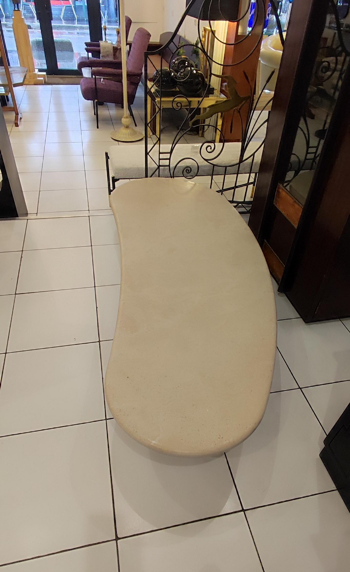 Travertine cocktail table circa 80' For Sale 3