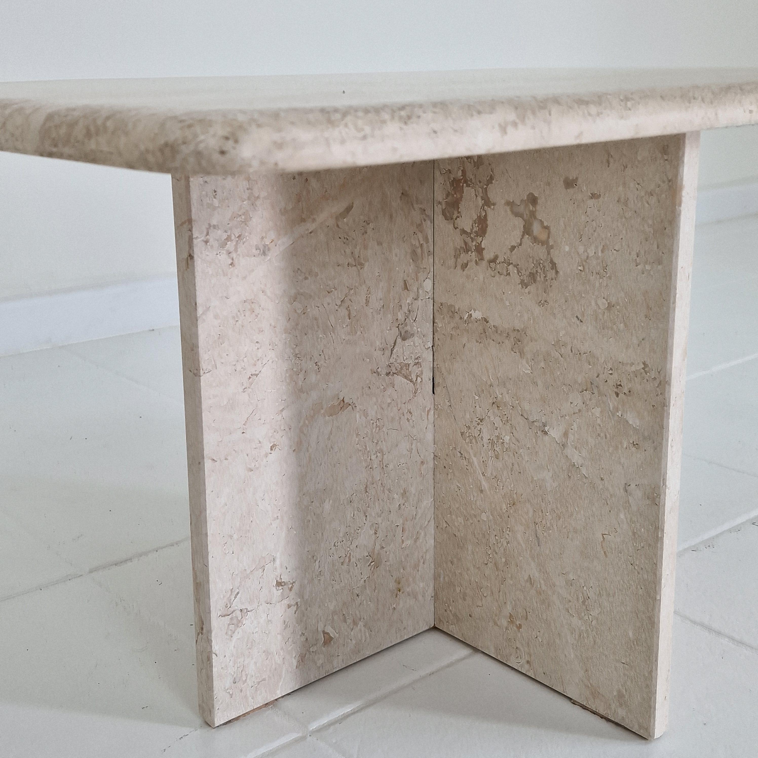 Travertine Coffee or Side Table in Teardrop Shape, Italy 1980s For Sale 6