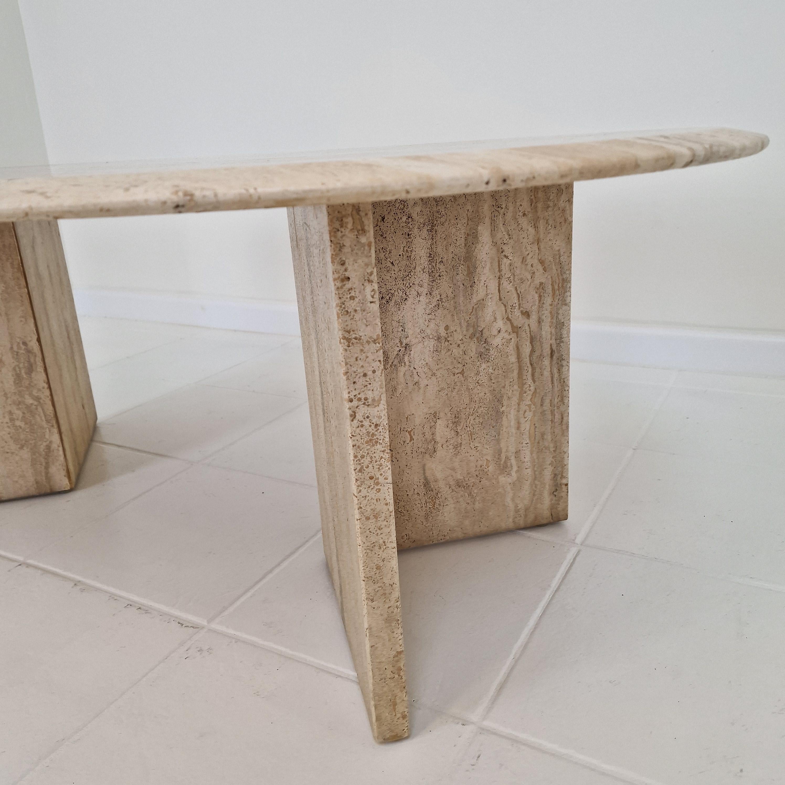 Table basse ou table d'appoint en travertin, Italie, années 1980 en vente 5