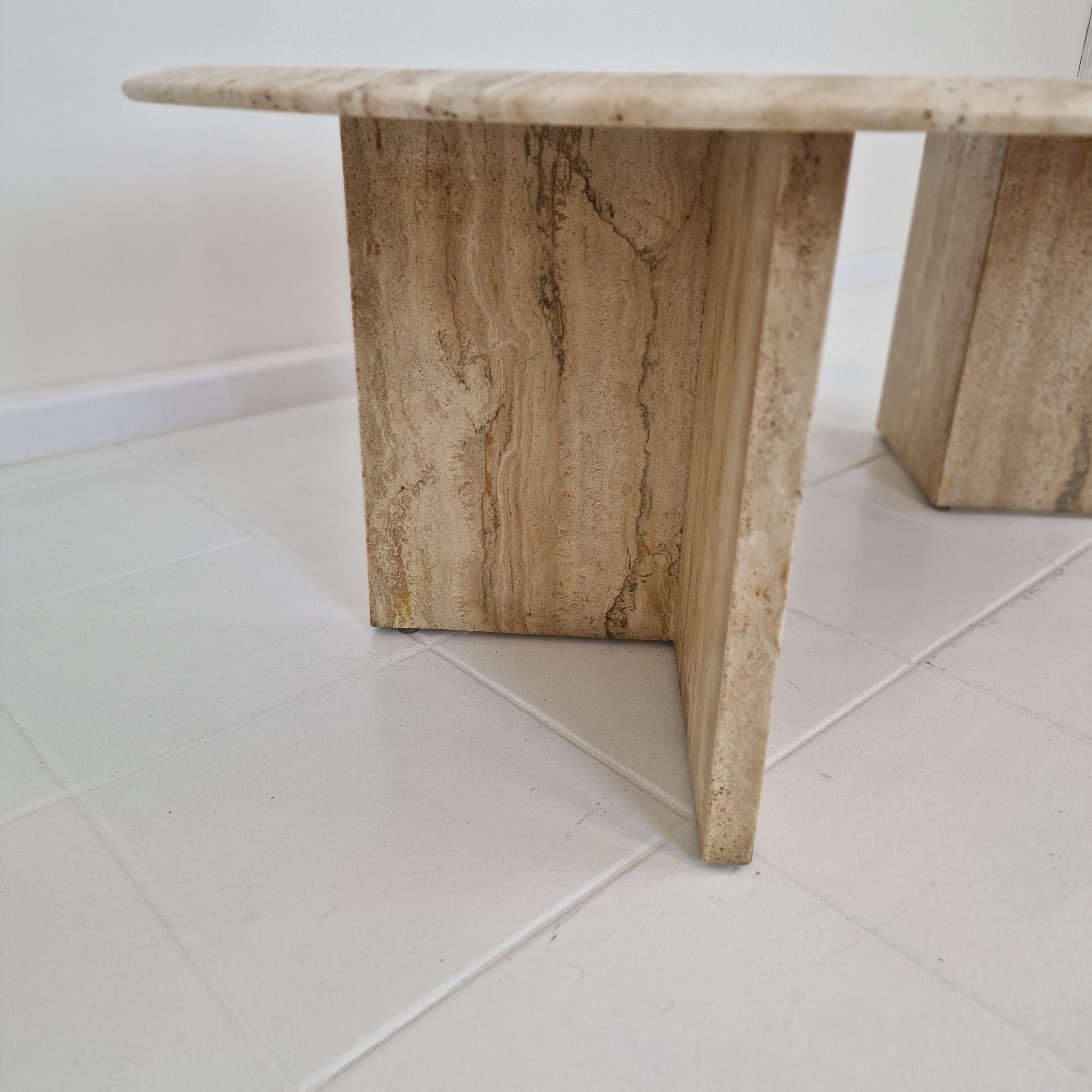 Table basse ou table d'appoint en travertin, Italie, années 1980 en vente 7