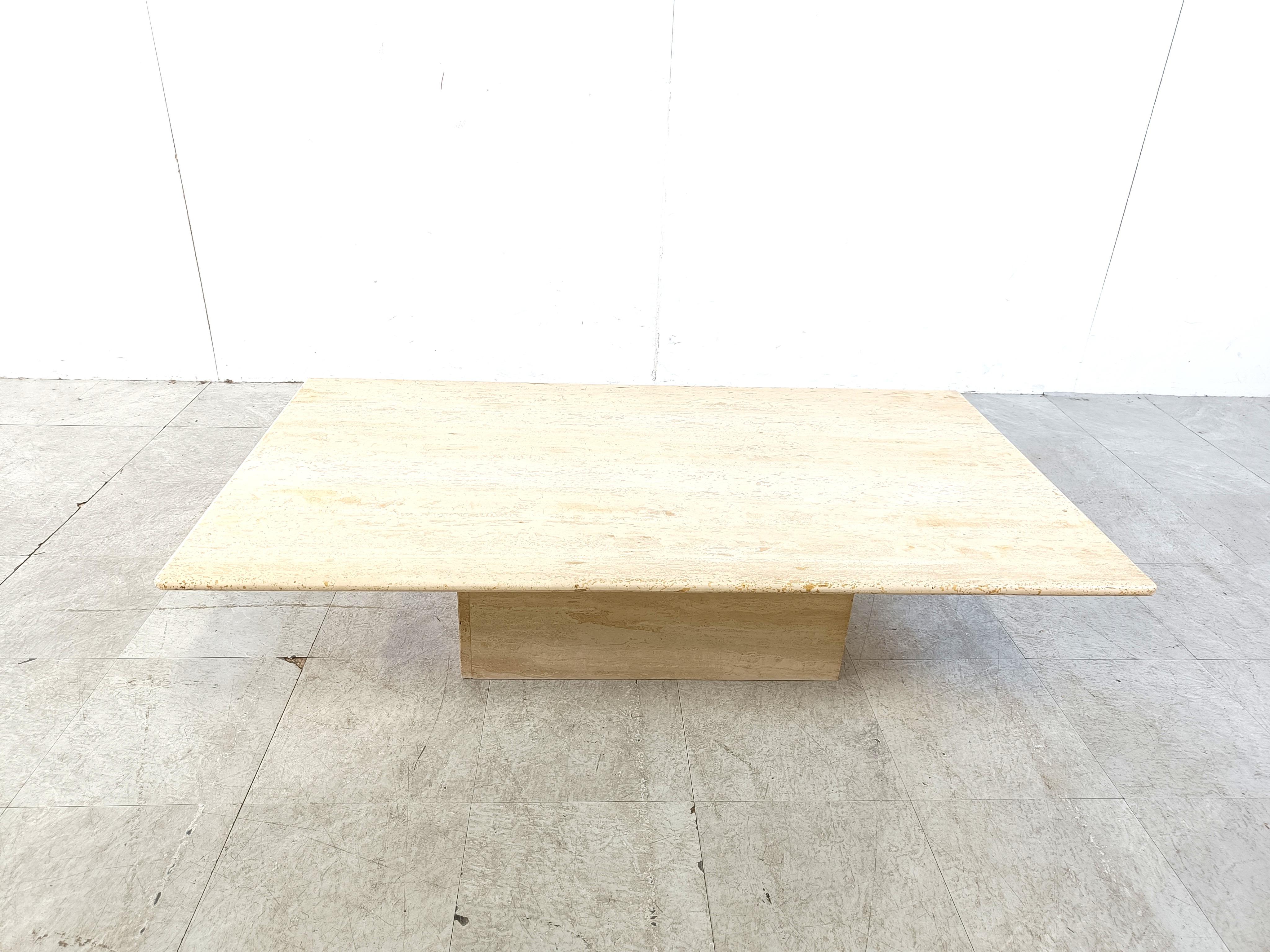 Travertine Coffee Table 1970s, Italy In Good Condition For Sale In HEVERLEE, BE