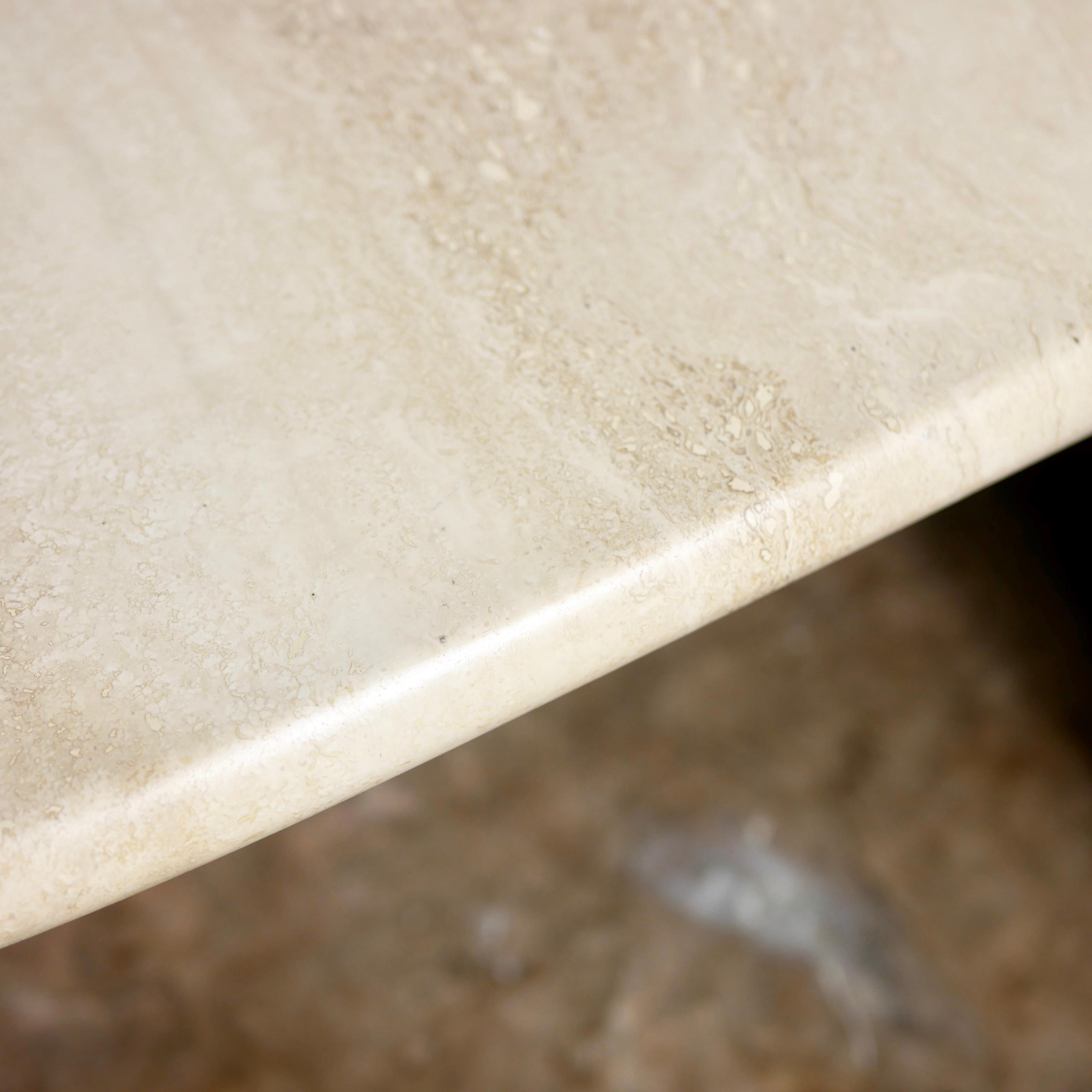 Table basse en travertin de Roche Bobois, fabriquée en France, 1970 5