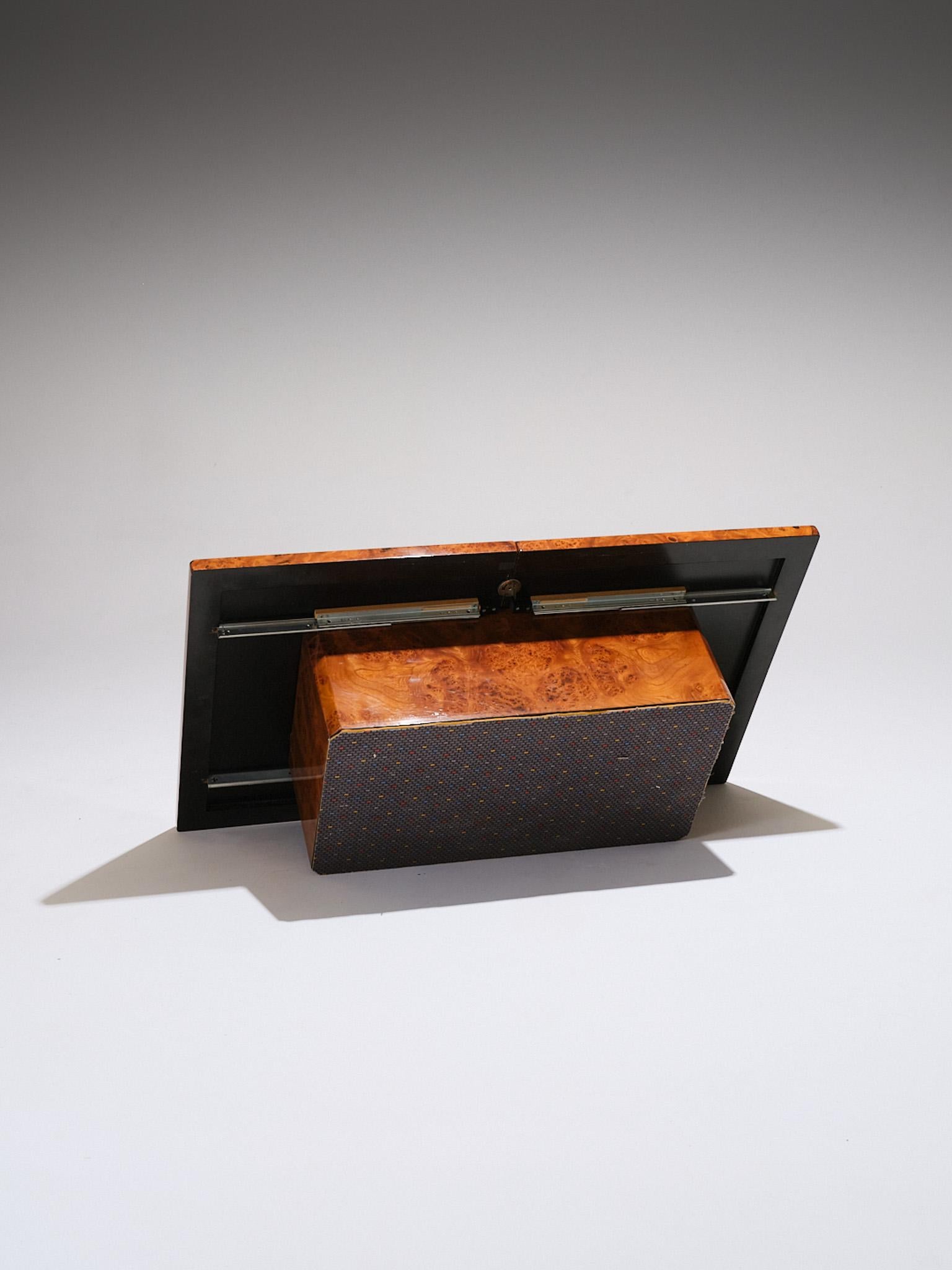 Table basse en travertin et loupe d'orme, 1970 en vente 5