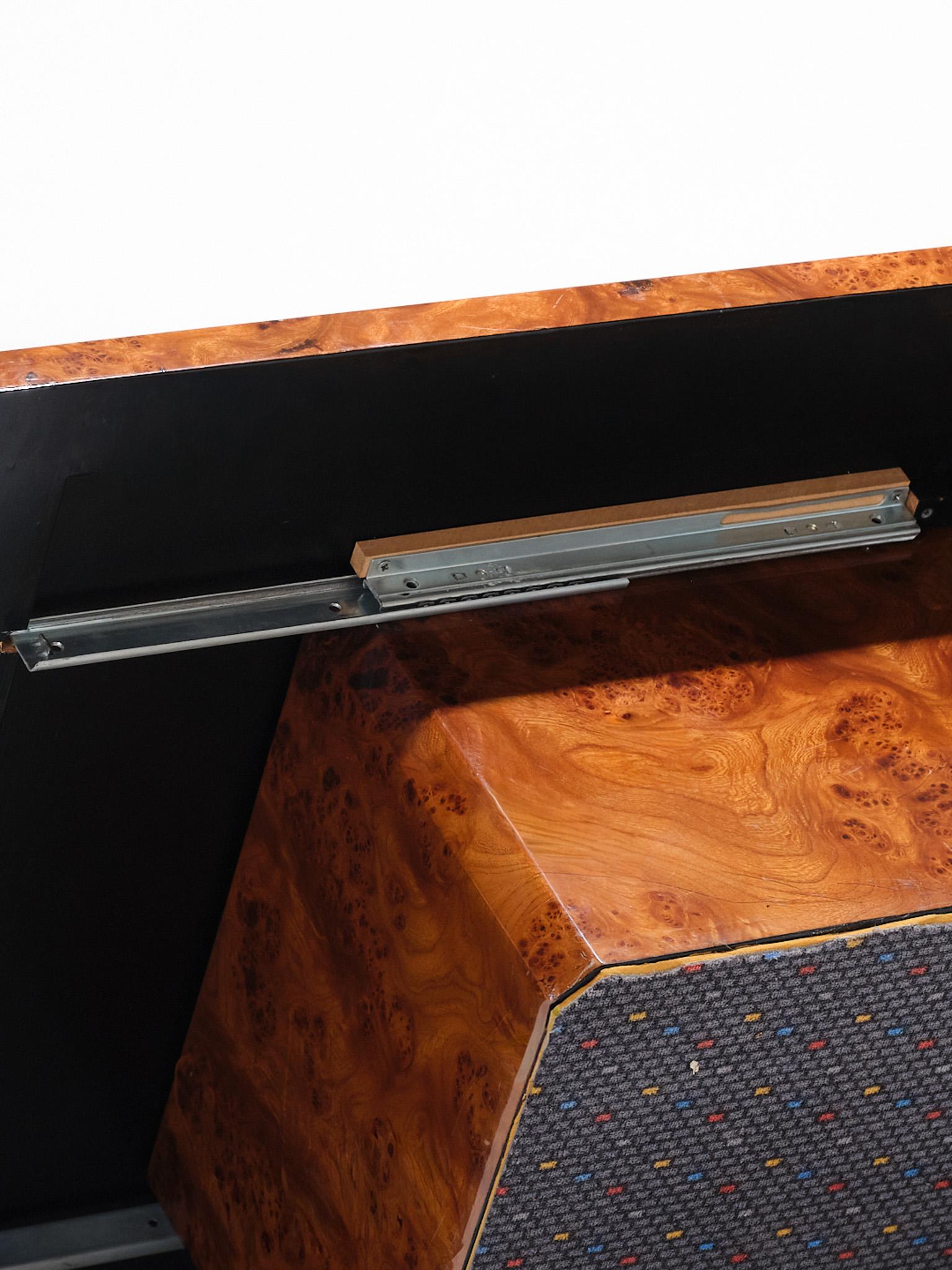 Table basse en travertin et loupe d'orme, 1970 en vente 6