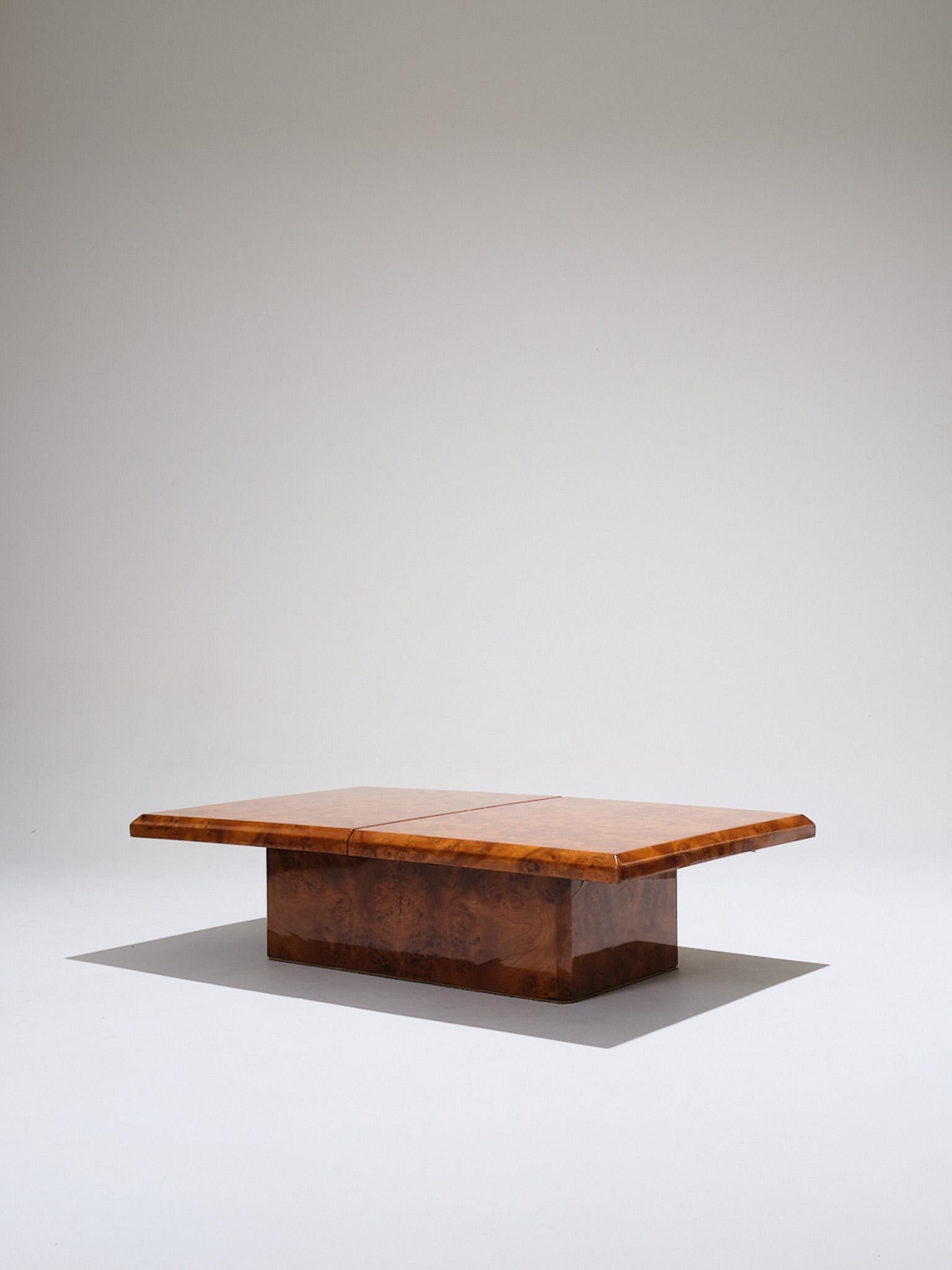 Orme Table basse en travertin et loupe d'orme, 1970 en vente