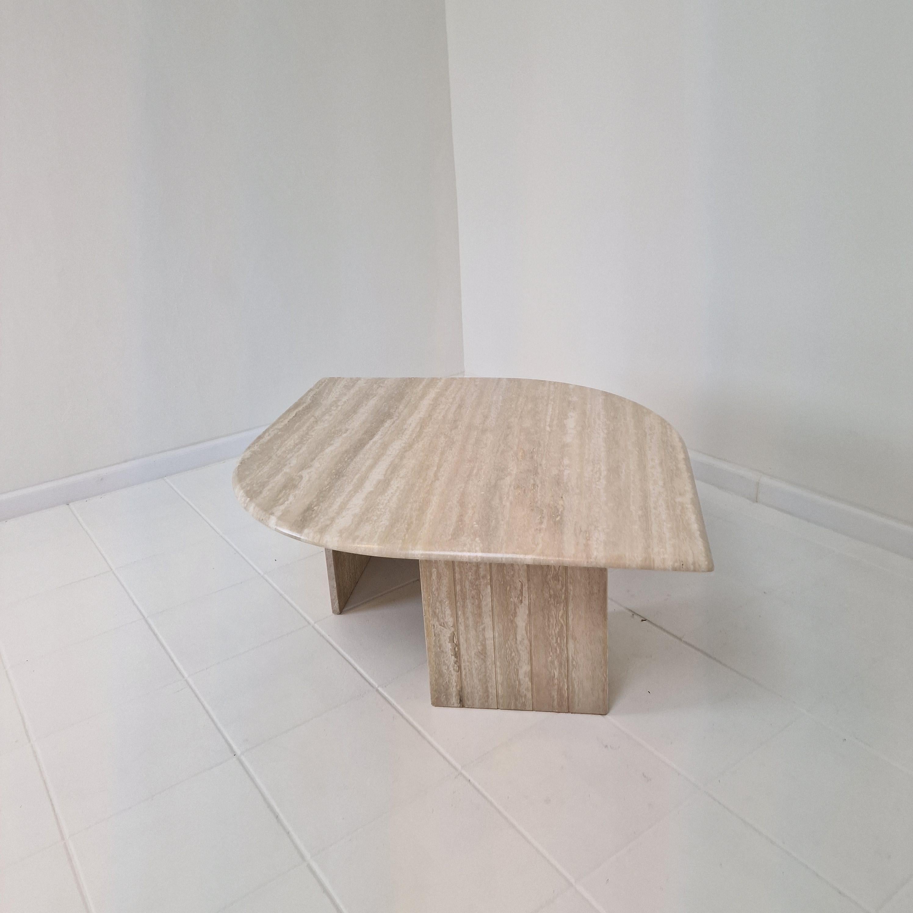 Mid-Century Modern Travertine Coffee Table in Teardrop Shape, 1980's For Sale