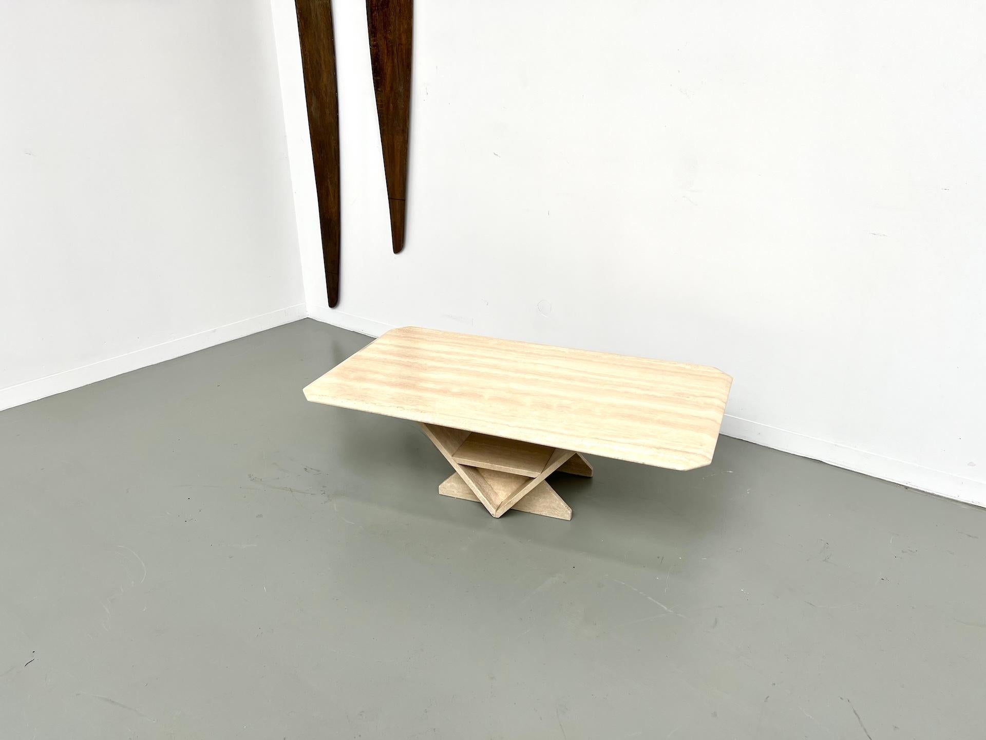 Mesa de centro de travertino fabricada en Italia en la década de 1970. en venta 6