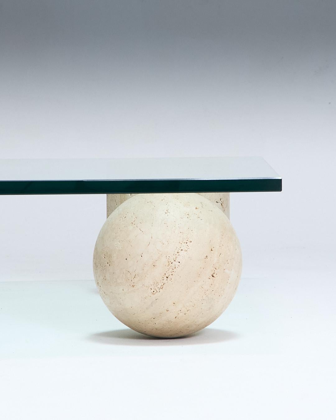 Mesa de centro de travertino, Metafora, años 70 en venta 3