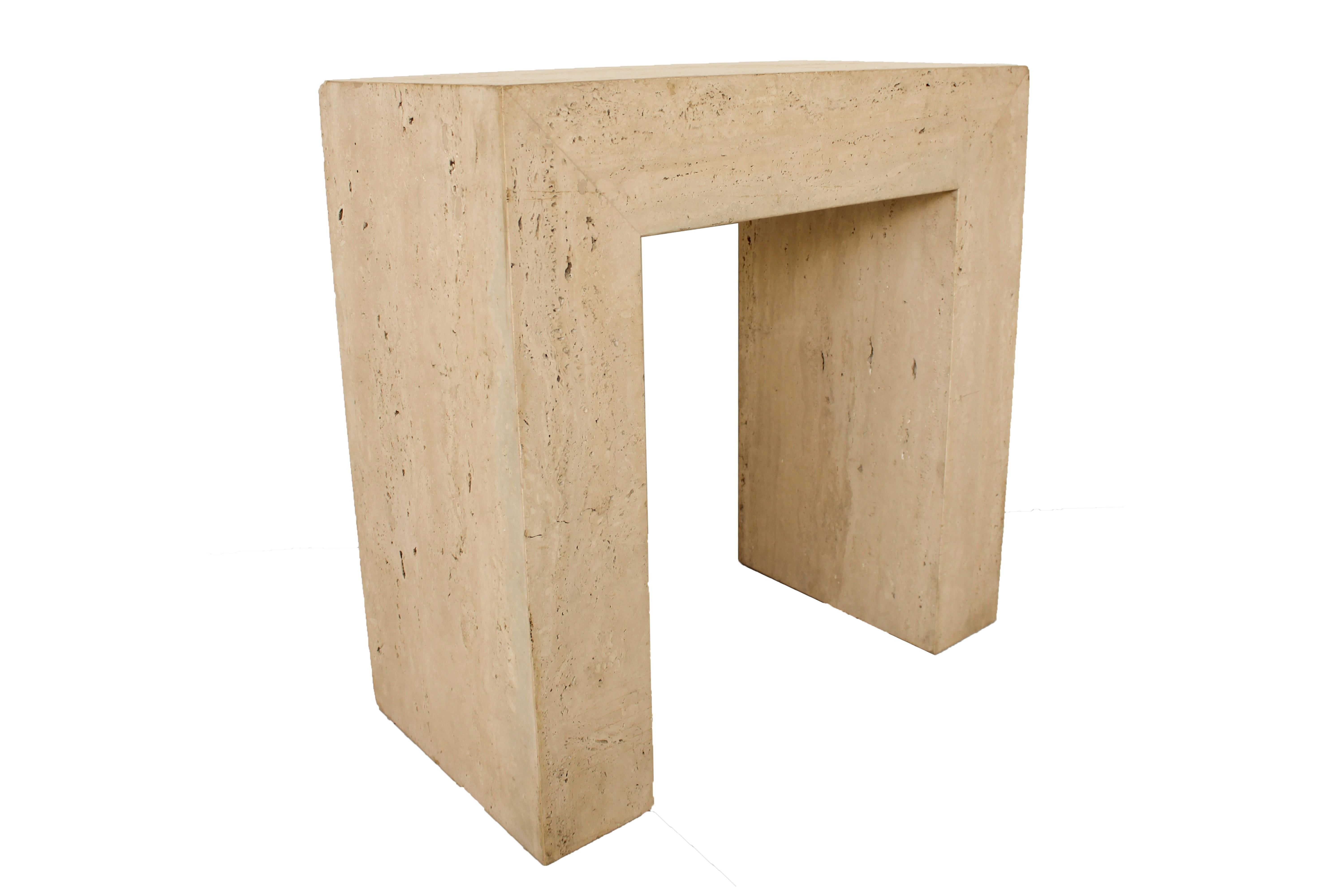 Travertine Console.
Solid structure.
Made with travertine.
Circa 1970, Italy.
Very good condition.
 