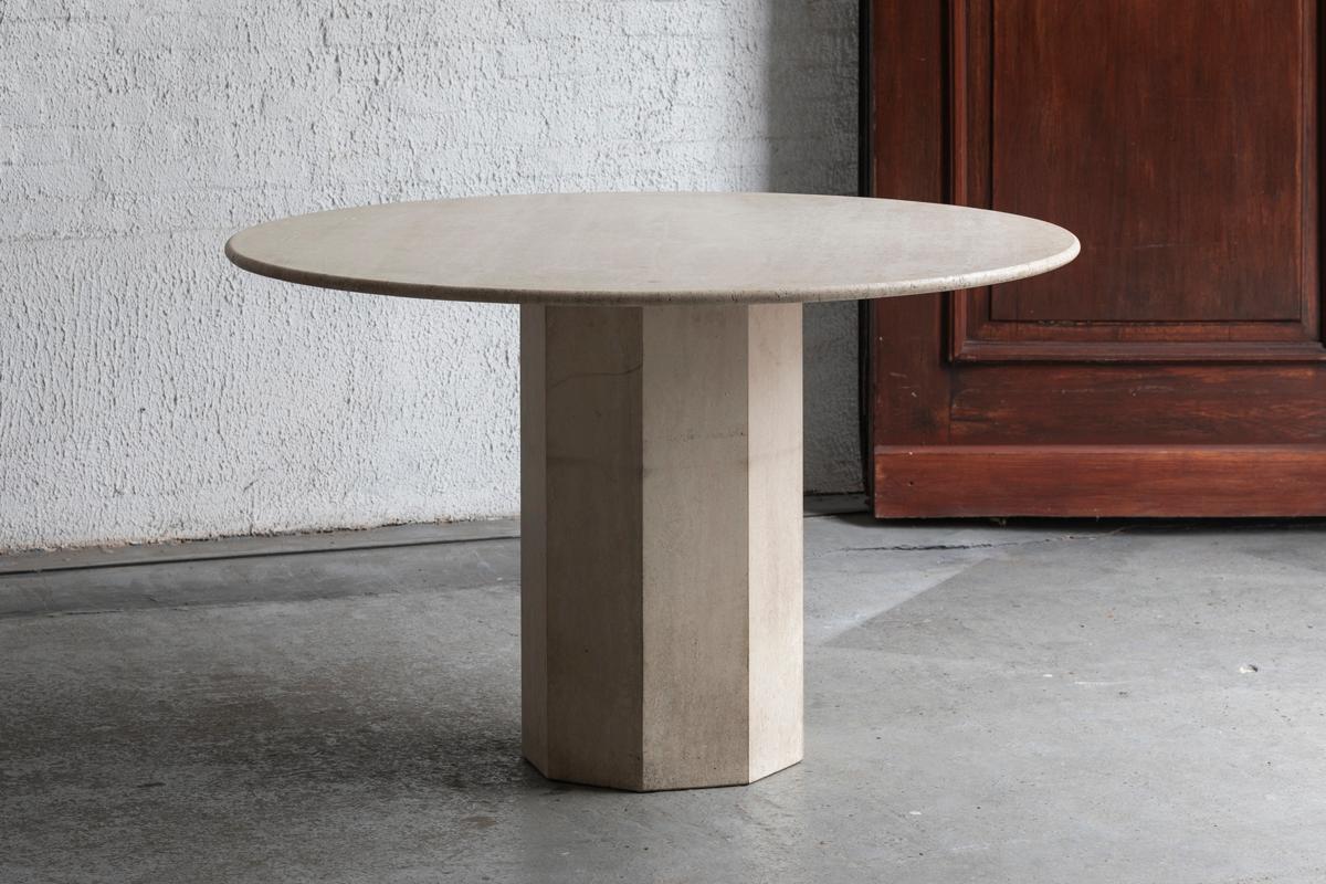 Travertine Dining Table, 1970s In Good Condition In Antwerpen, BE