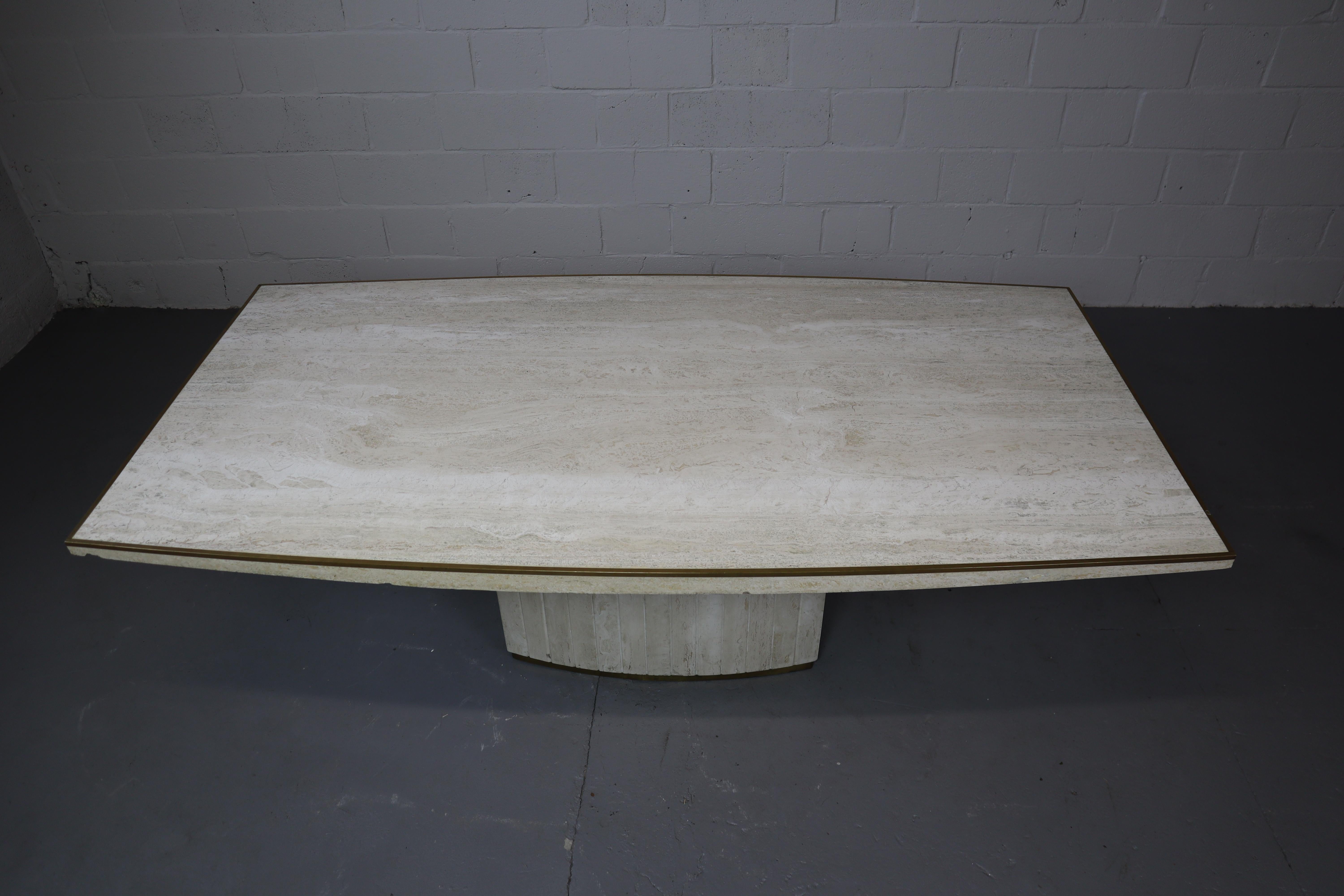 Travertine dining table by Jean Charles & Willy Rizzo, 1970's In Good Condition For Sale In Langemark-Poelkapelle, BE